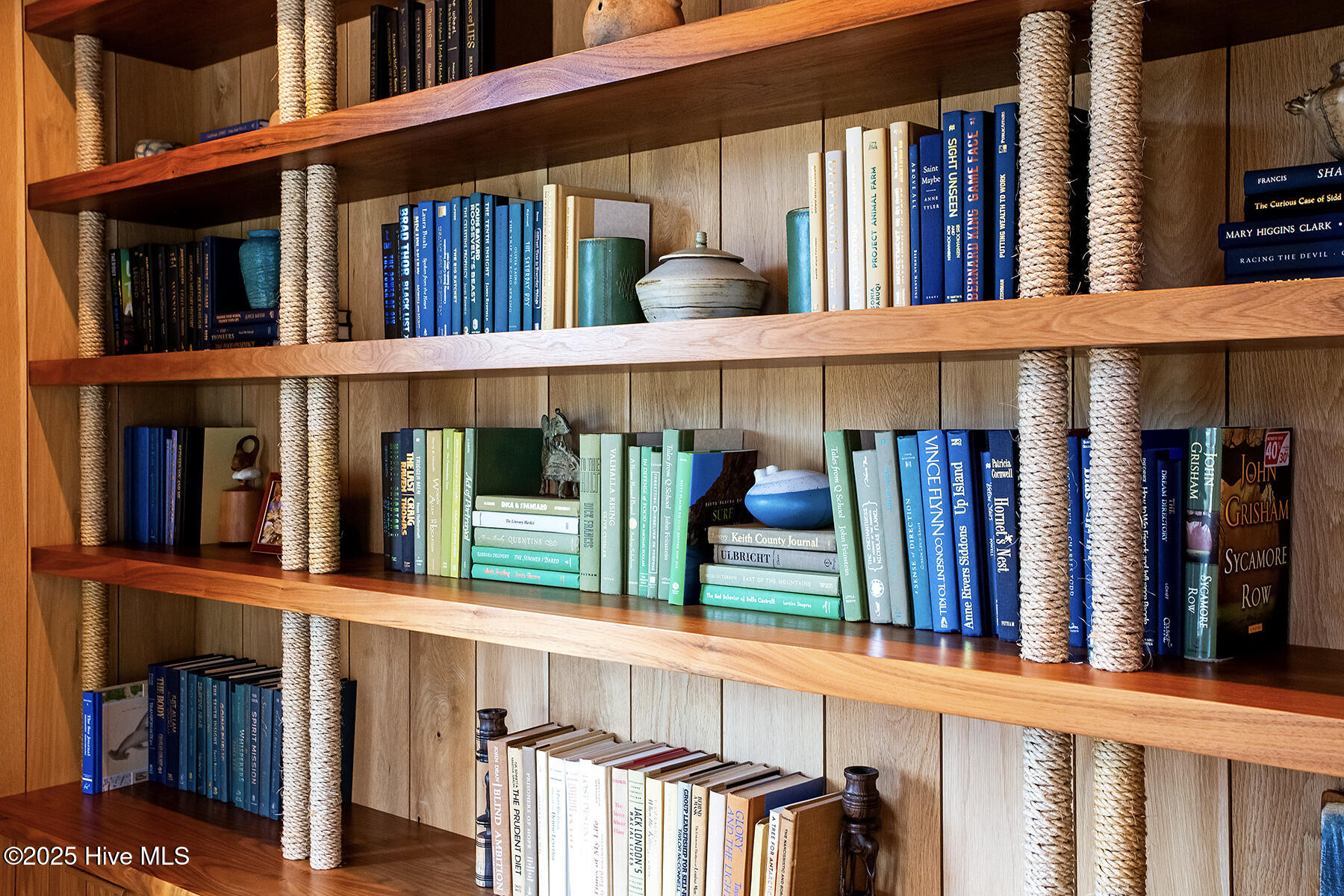 100528983 | Photo 14