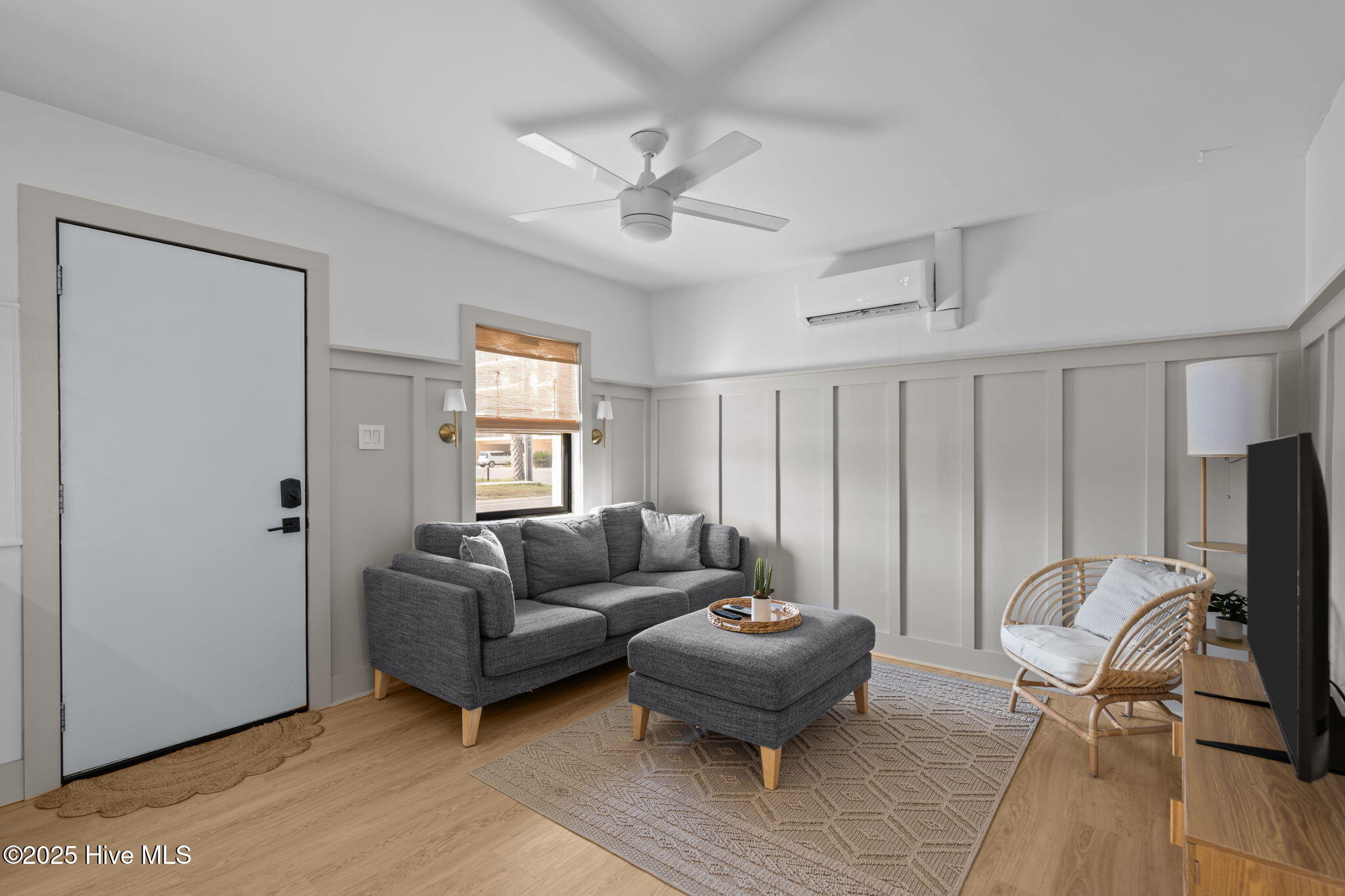 100534749 | Photo 35