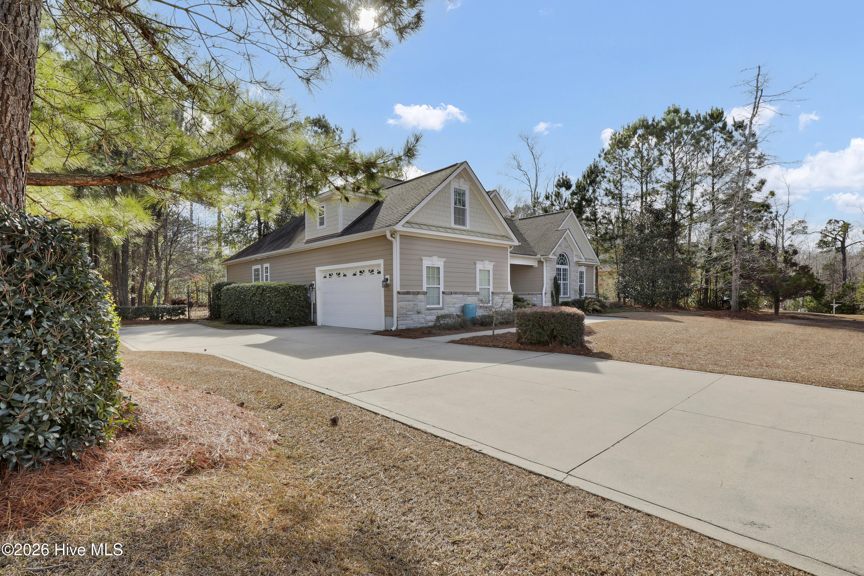 100549522 | Photo 49