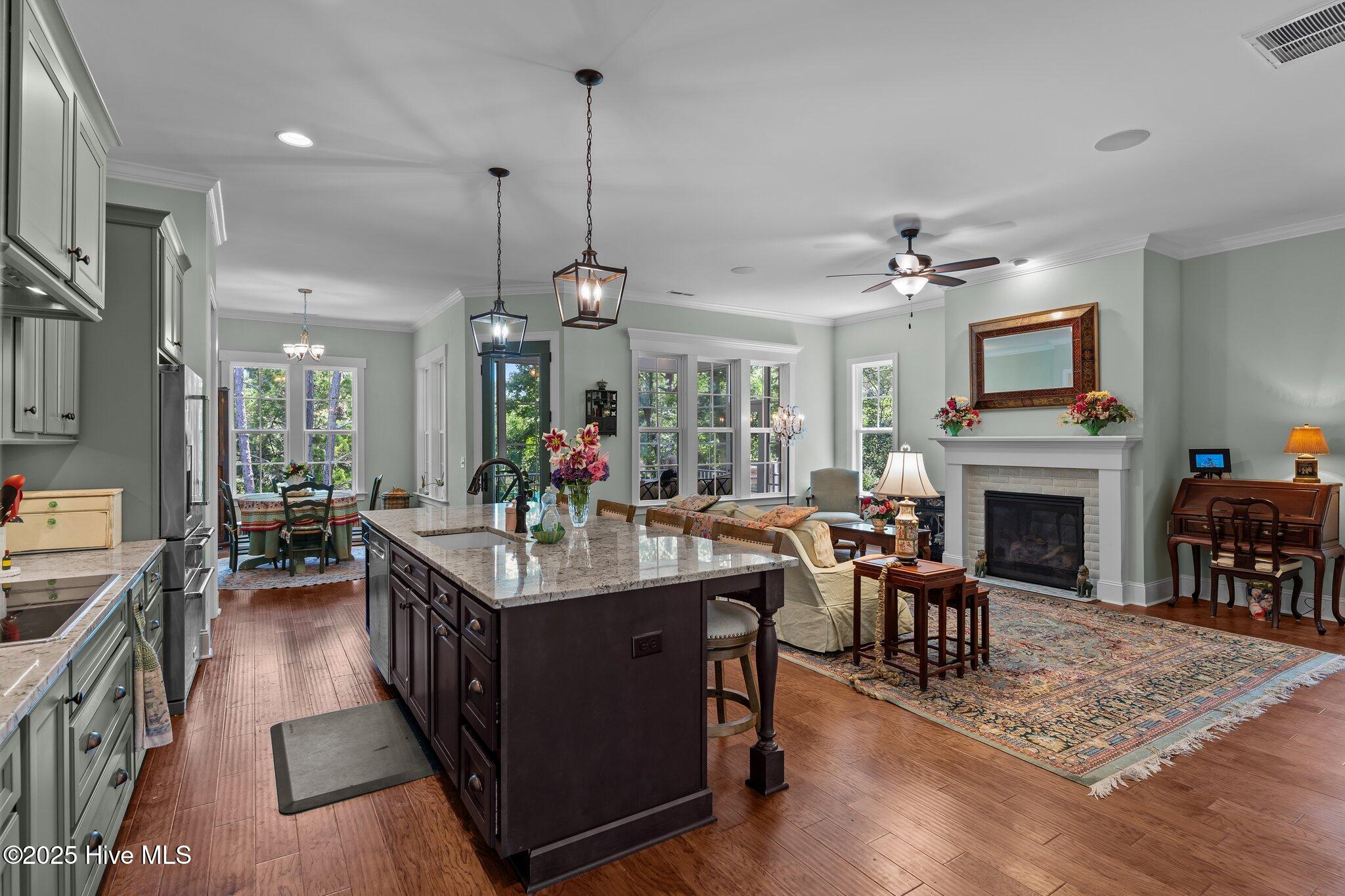 100513257 | Photo 17