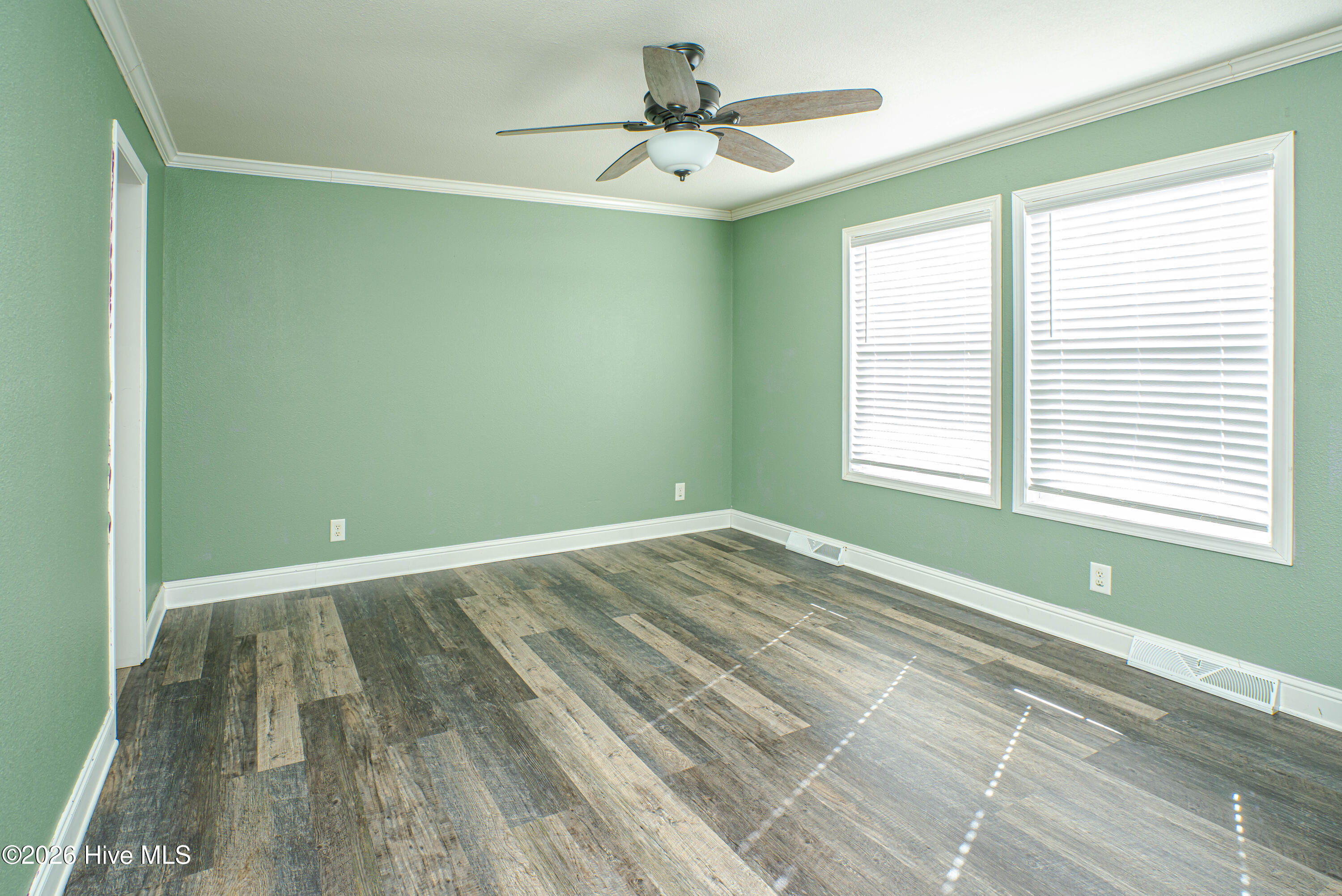 100552222 | Photo 30