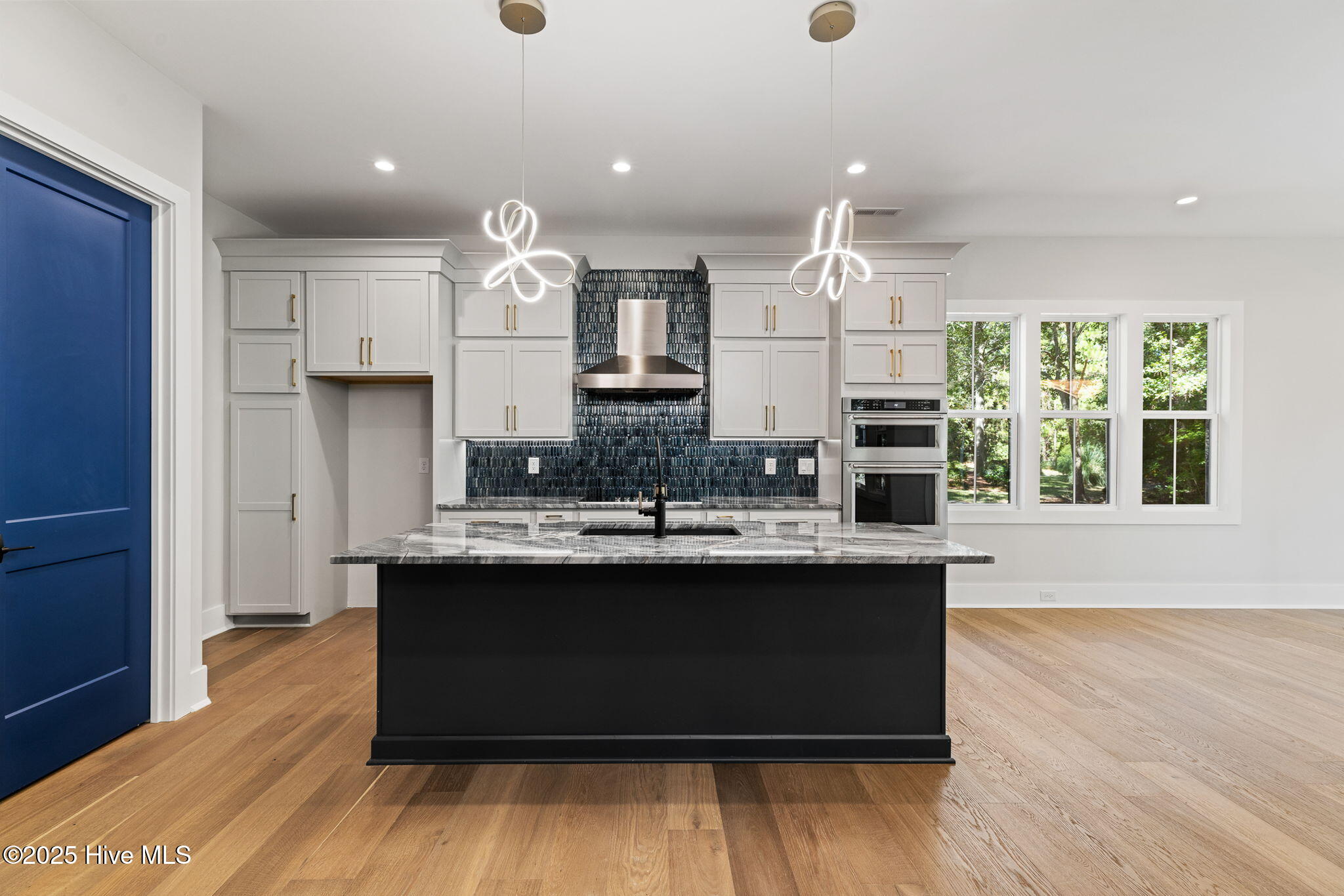 100522632 | Photo 20