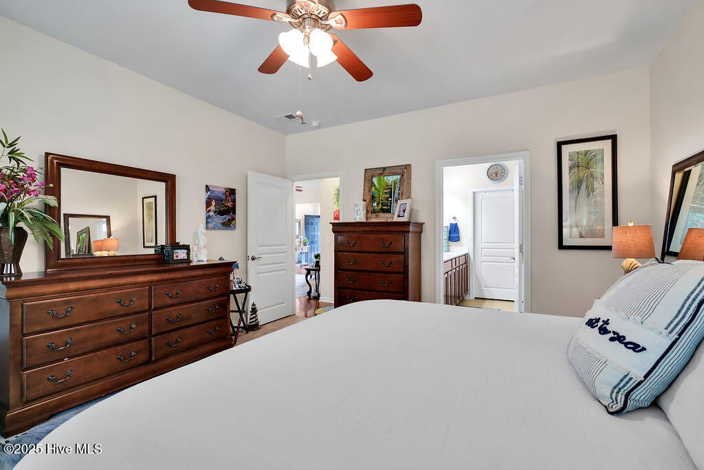 100532271 | Photo 23