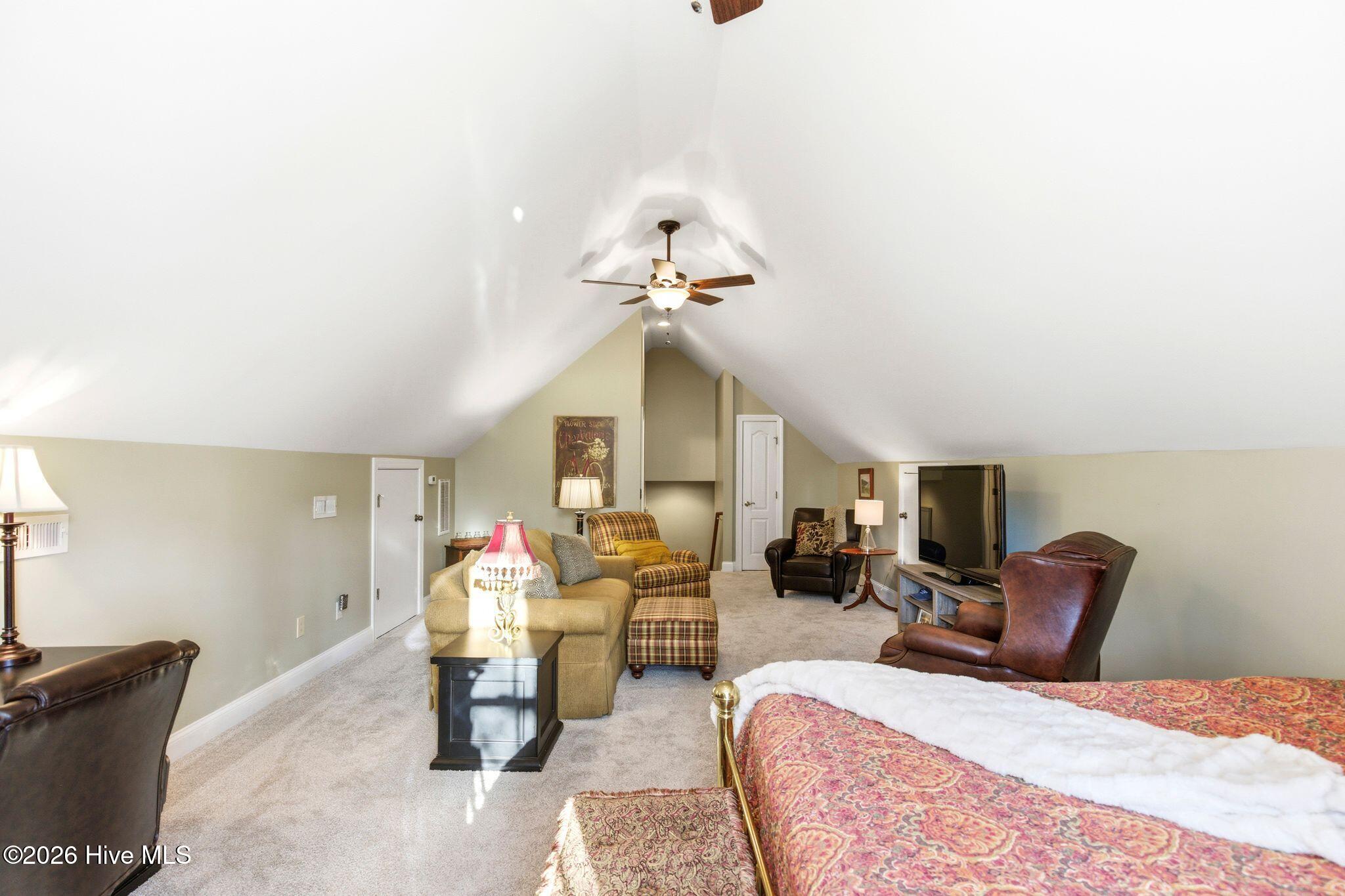 100564918 | Photo 49