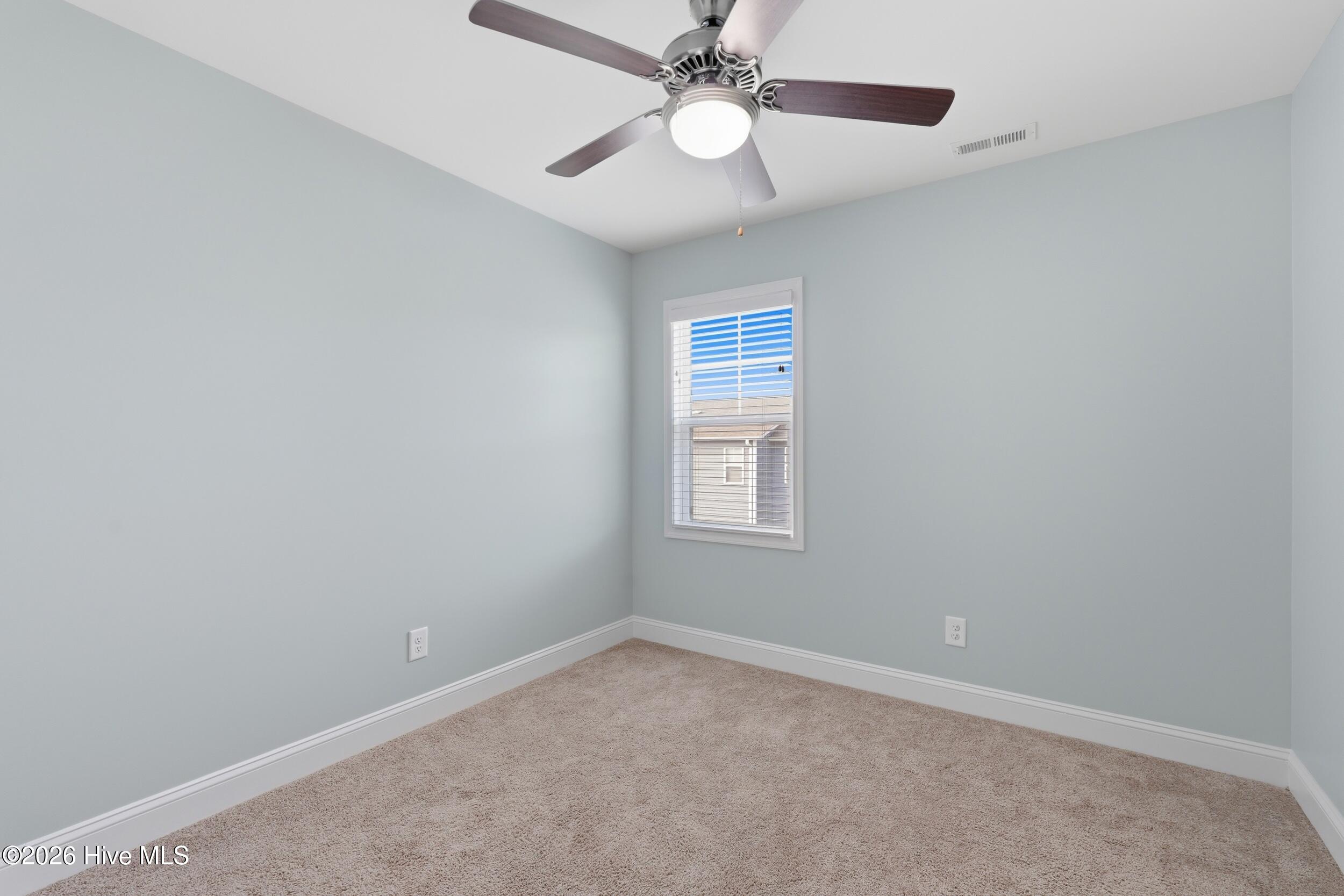 100566235 | Photo 34