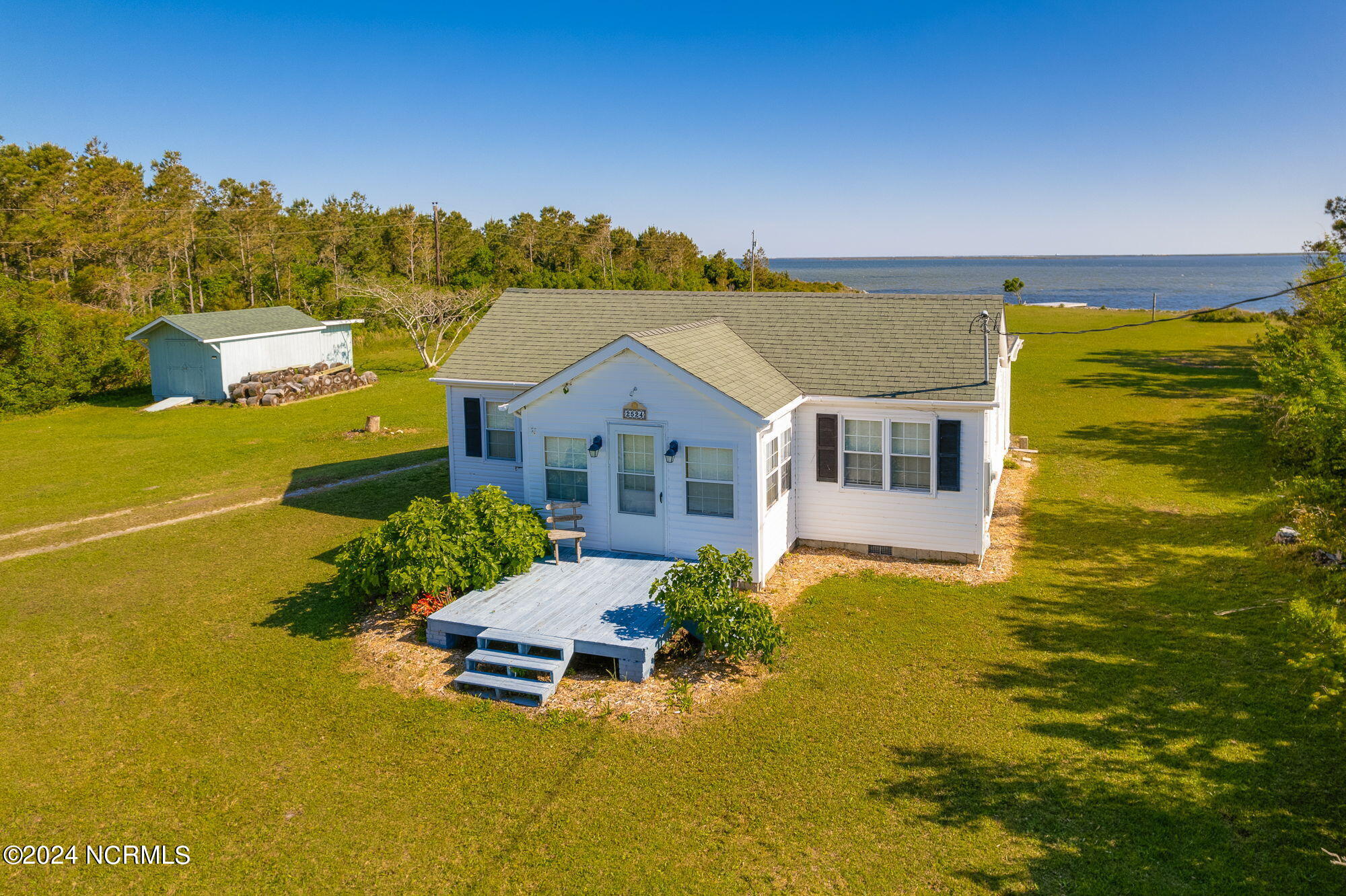 Homes for sale in Cedar Island, NC | 2524 Cedar Island Rd, Cedar Island, NC 28520 | MLS# 100557309