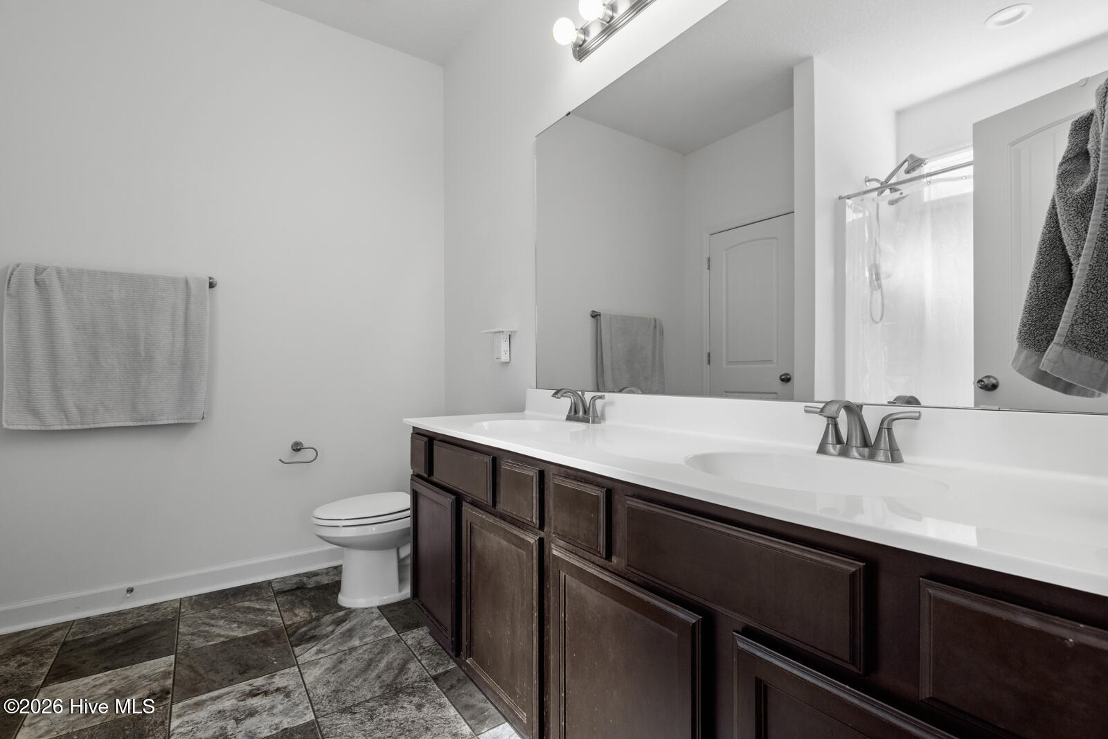 100555334 | Photo 17