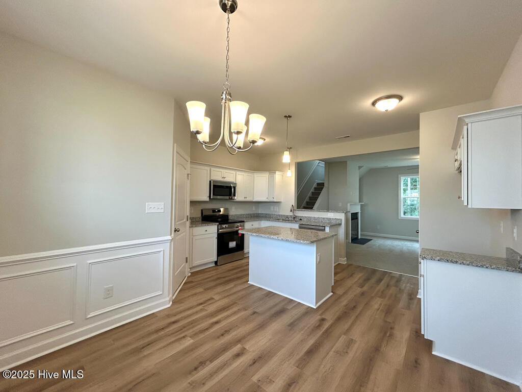 100560362 | Photo 13