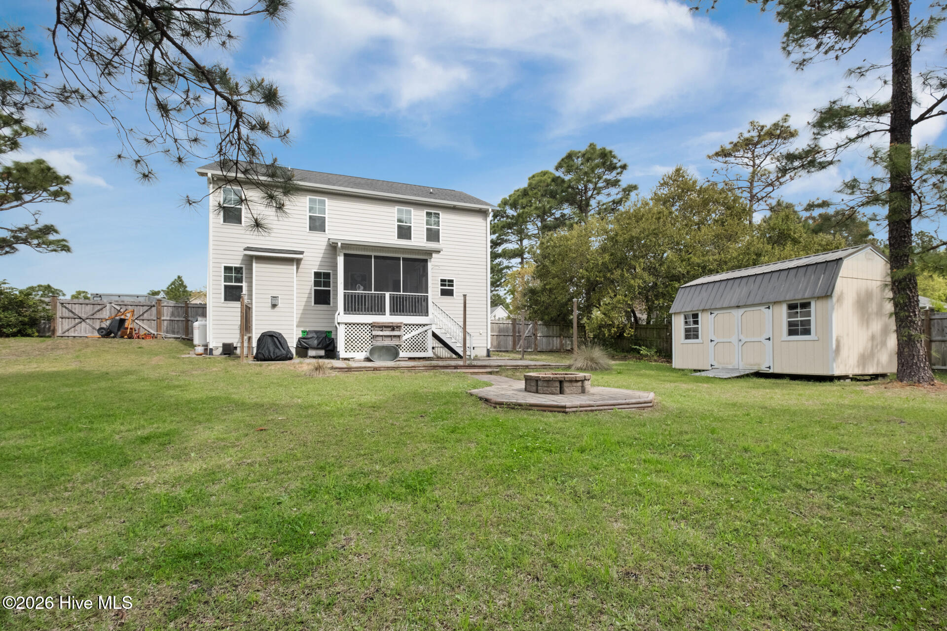 100566608 | Photo 82