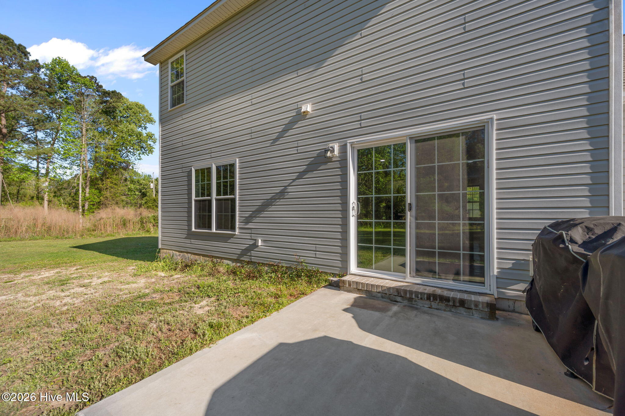 100567197 | Photo 35