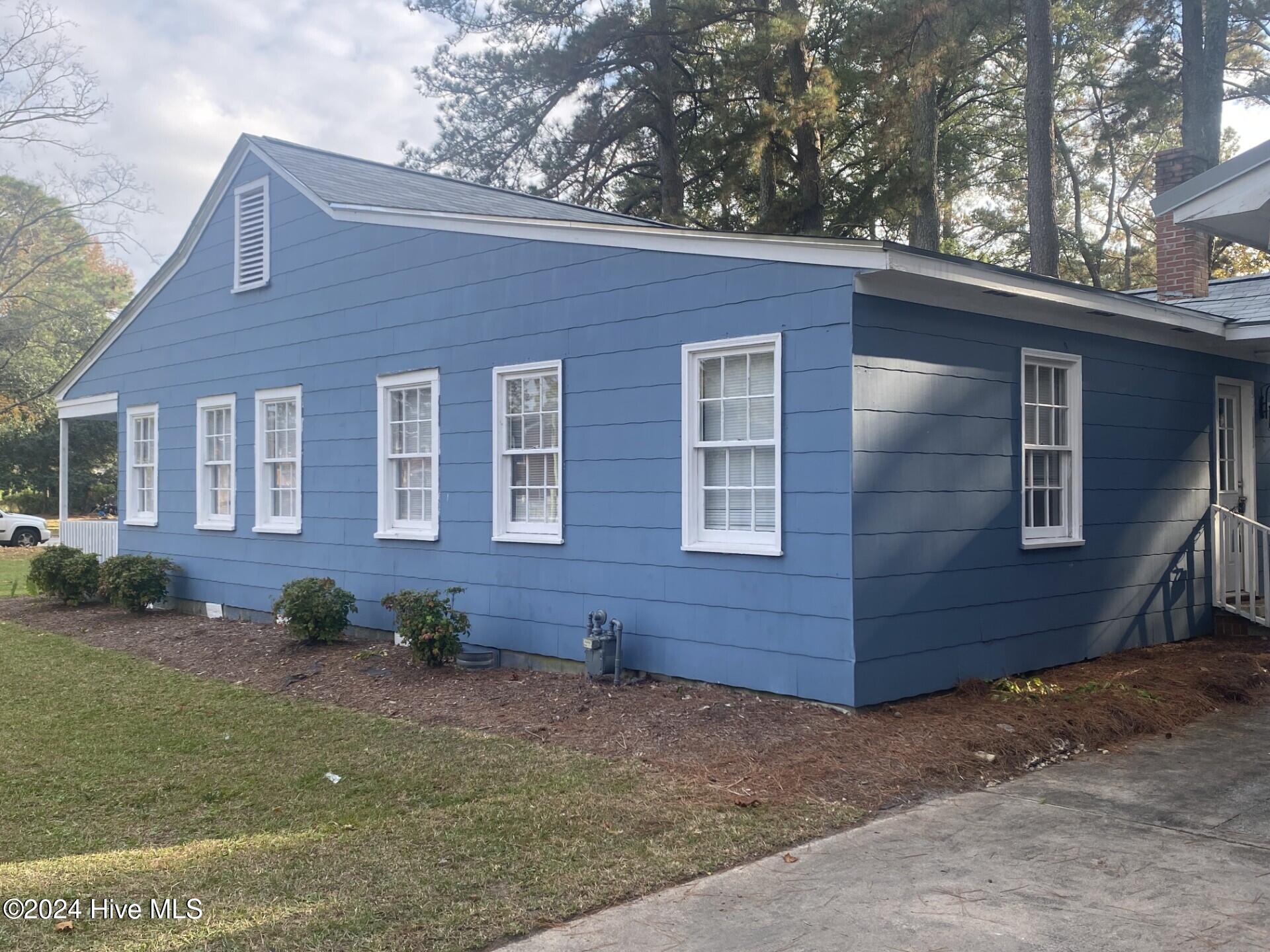 1306 N Respess Street, Washington, NC, 27889