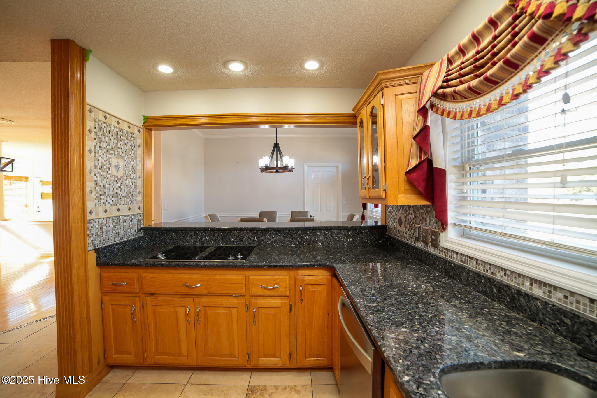 100546342 | Photo 62