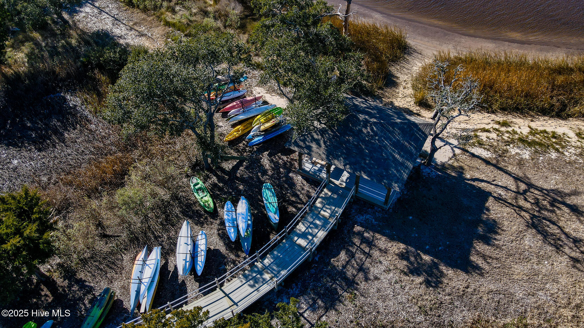 100565746 | Photo 12