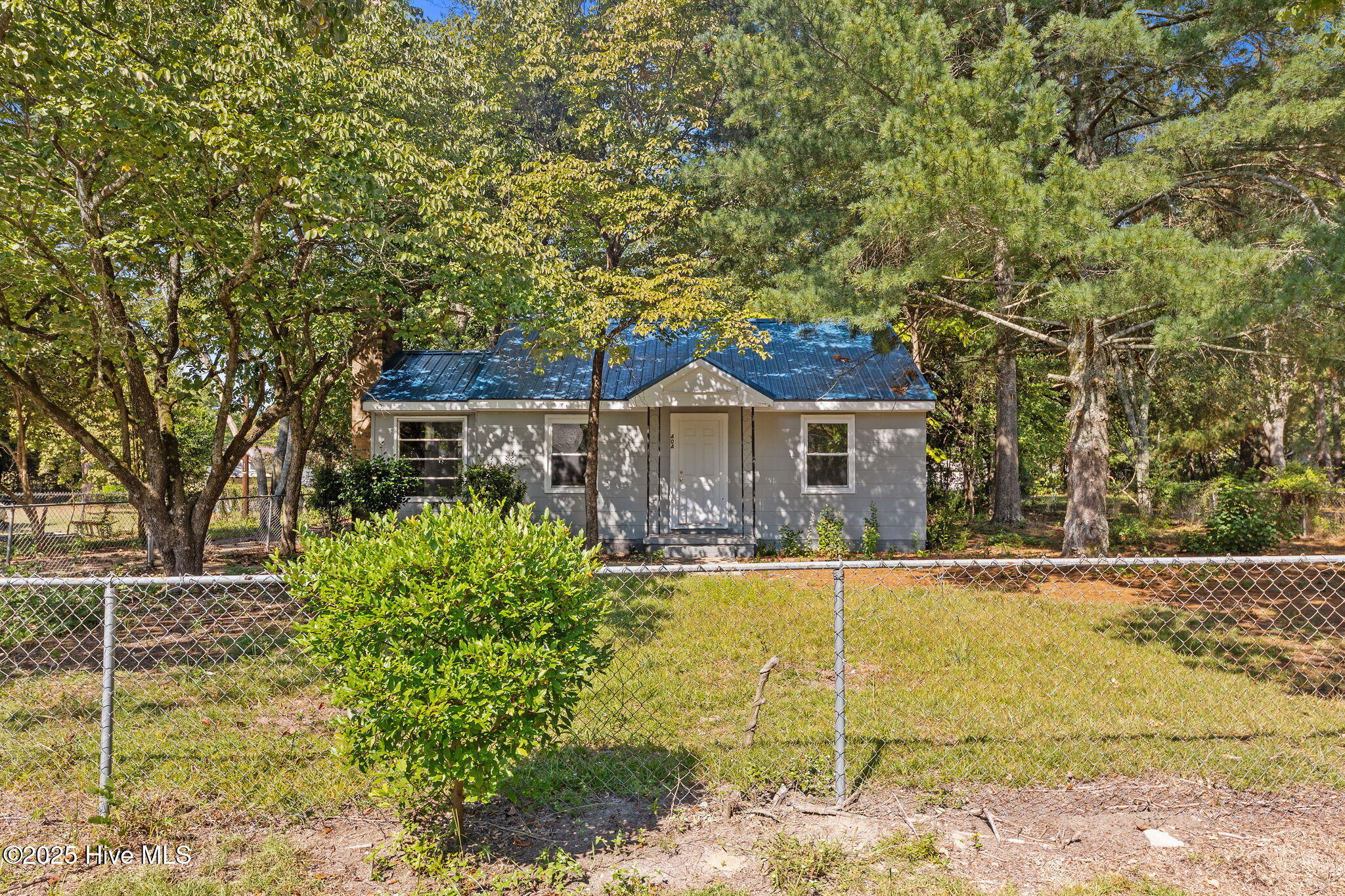 Homes for sale in Aberdeen, NC | 404 Seymour St, Aberdeen, NC 28315 | MLS# 100529233