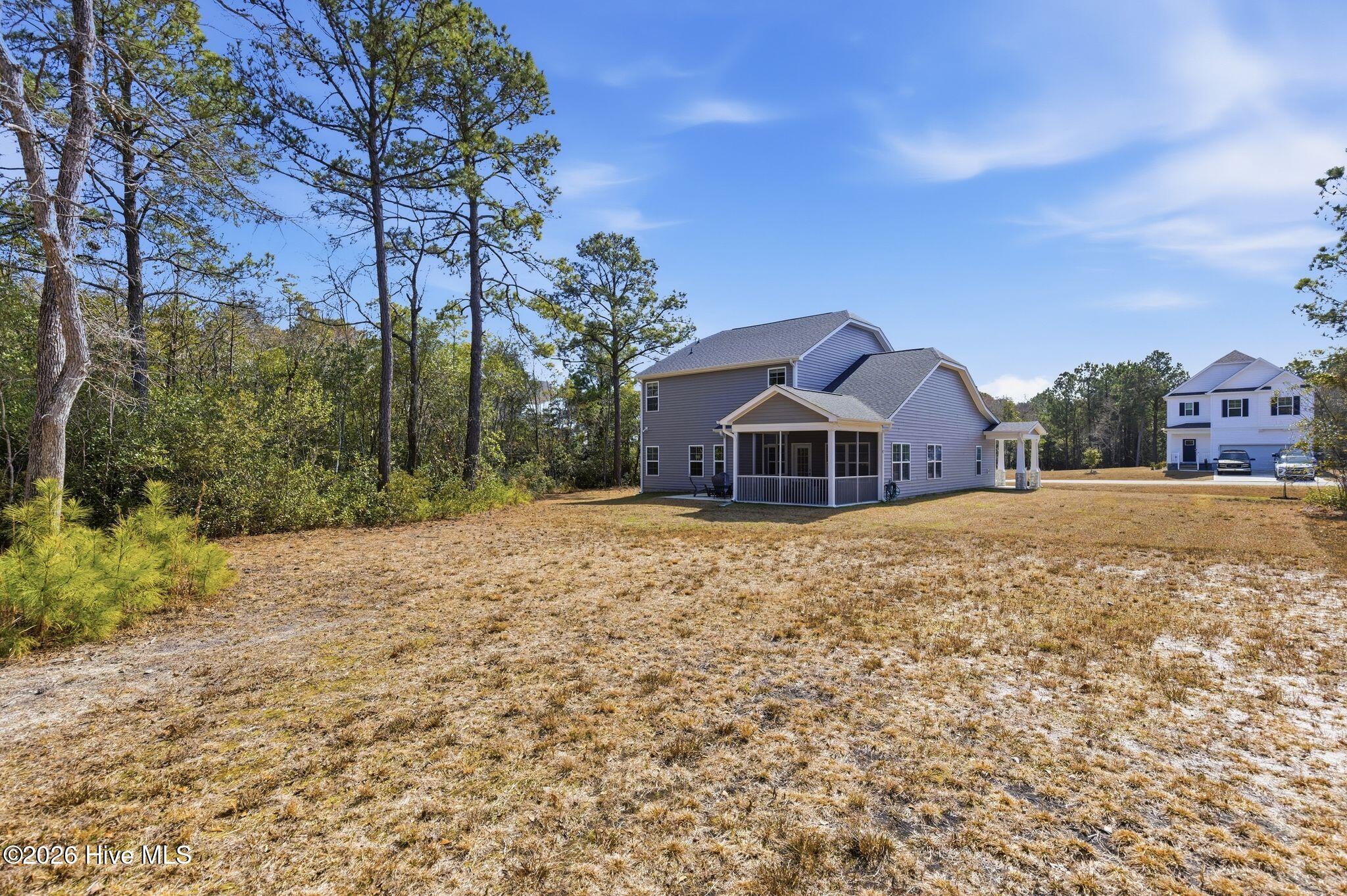 100558926 | Photo 53