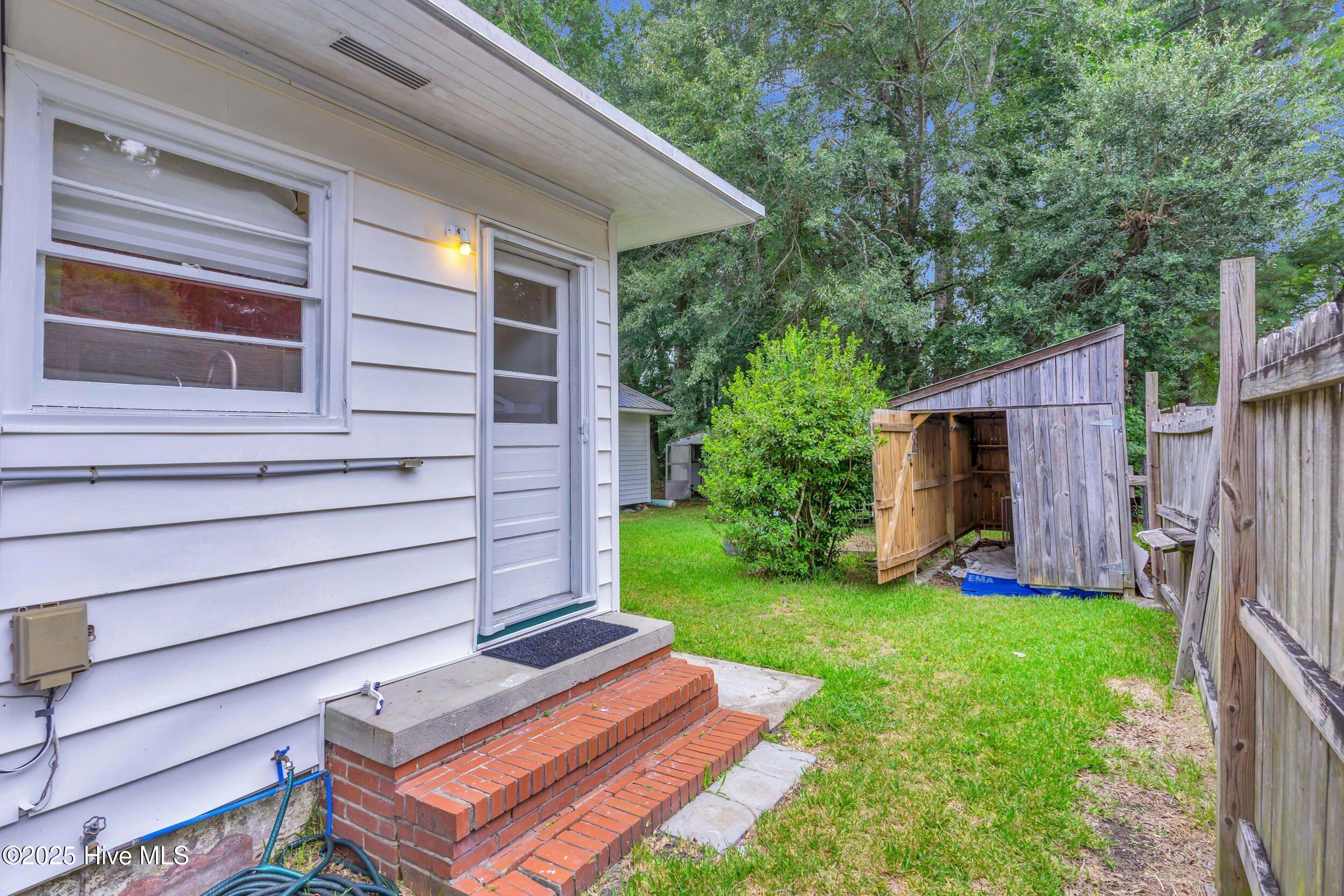 100527112 | Photo 25