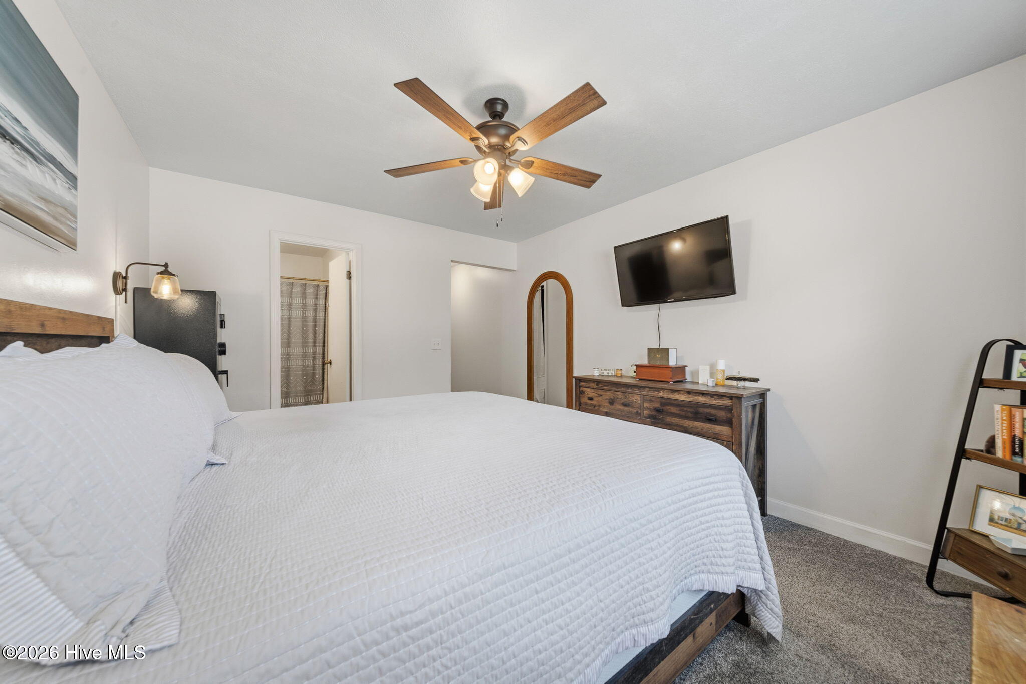 100560647 | Photo 17