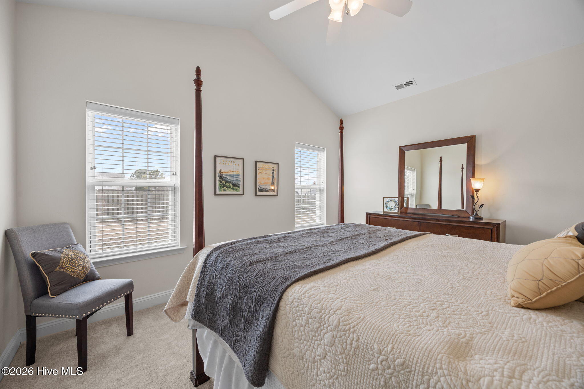 100556175 | Photo 19