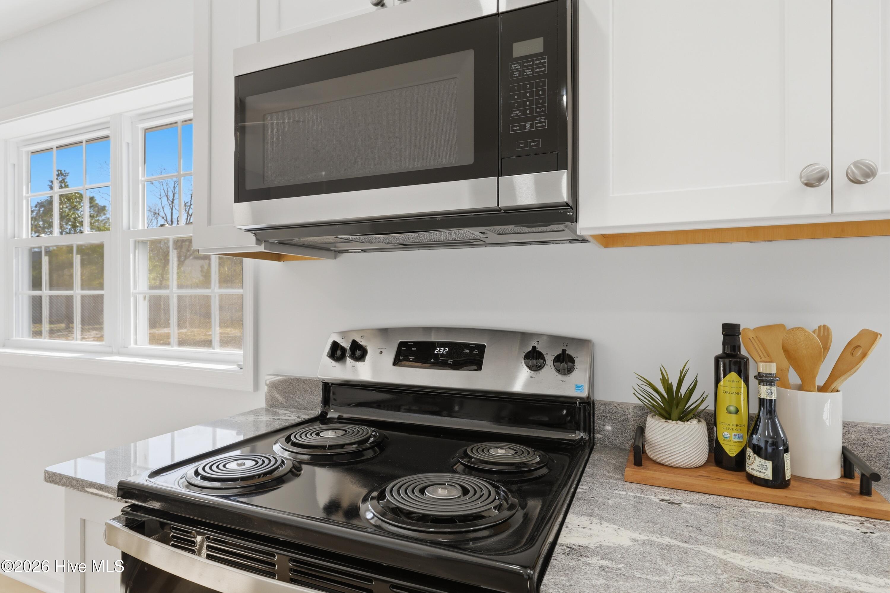 100559150 | Photo 10