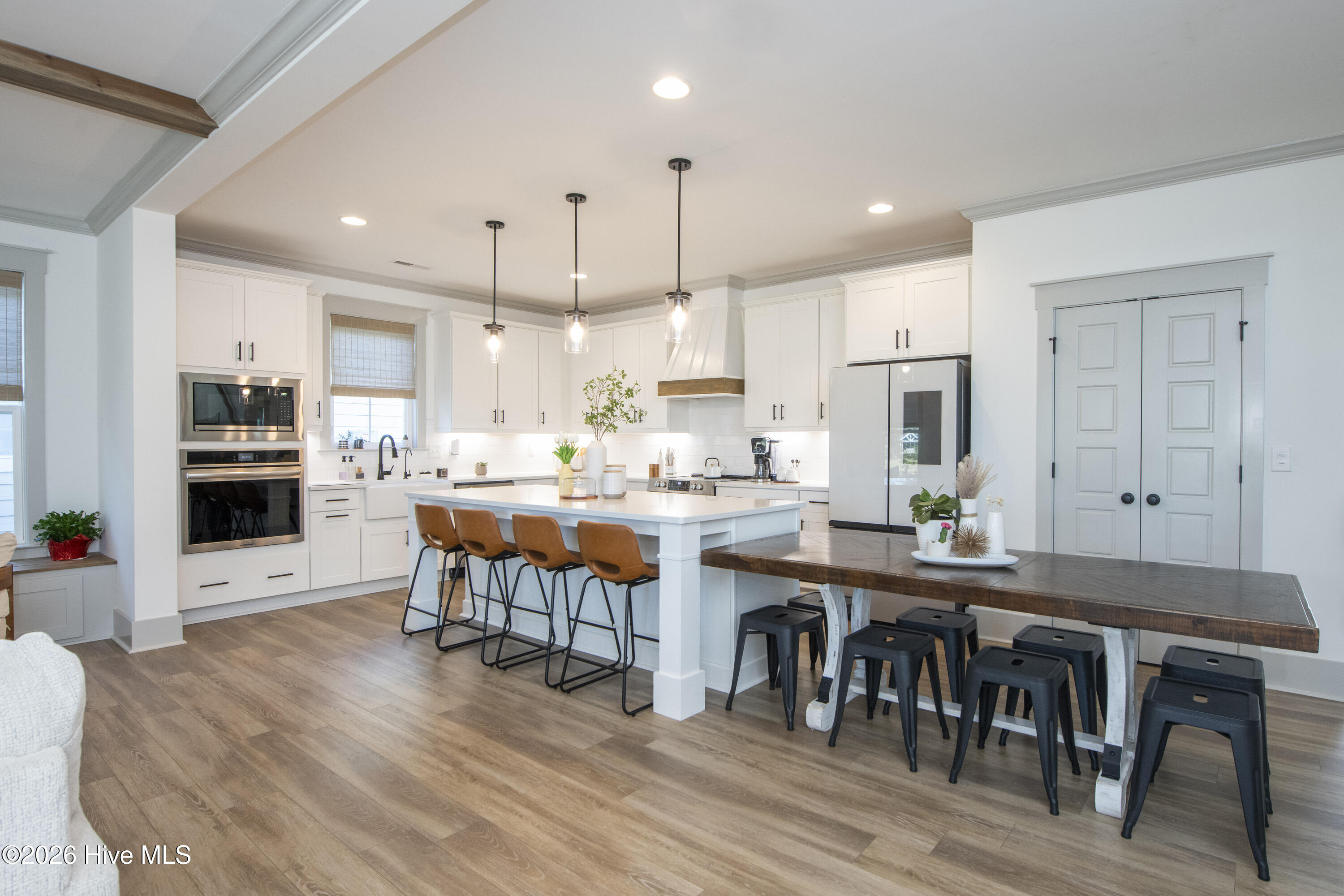 100563694 | Photo 17