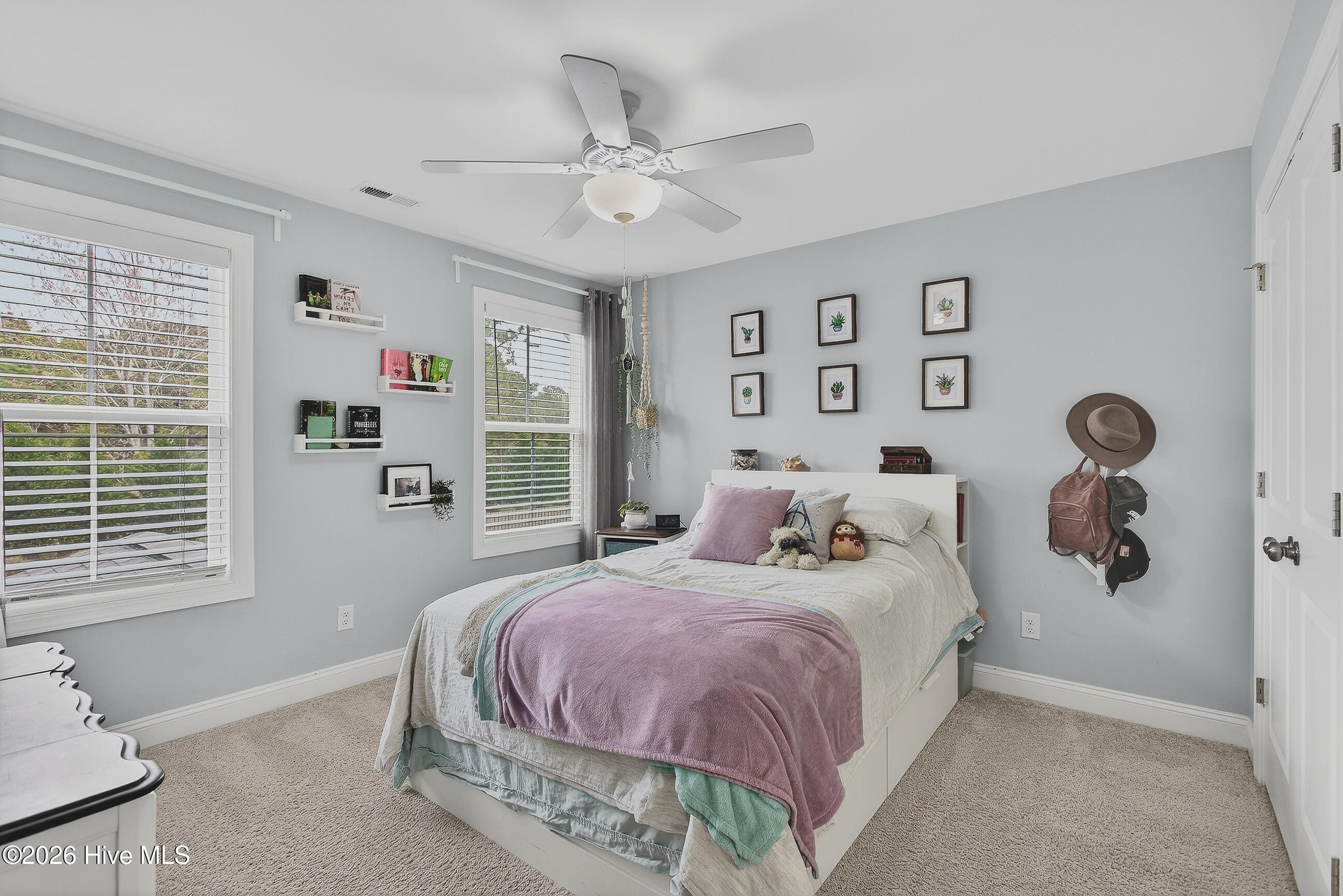 100563505 | Photo 36