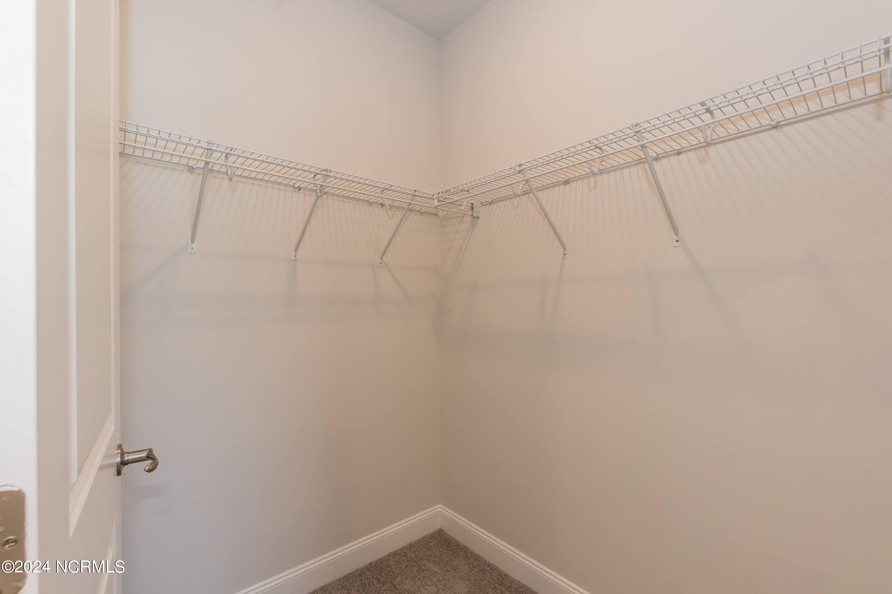 100466257 | Photo 22