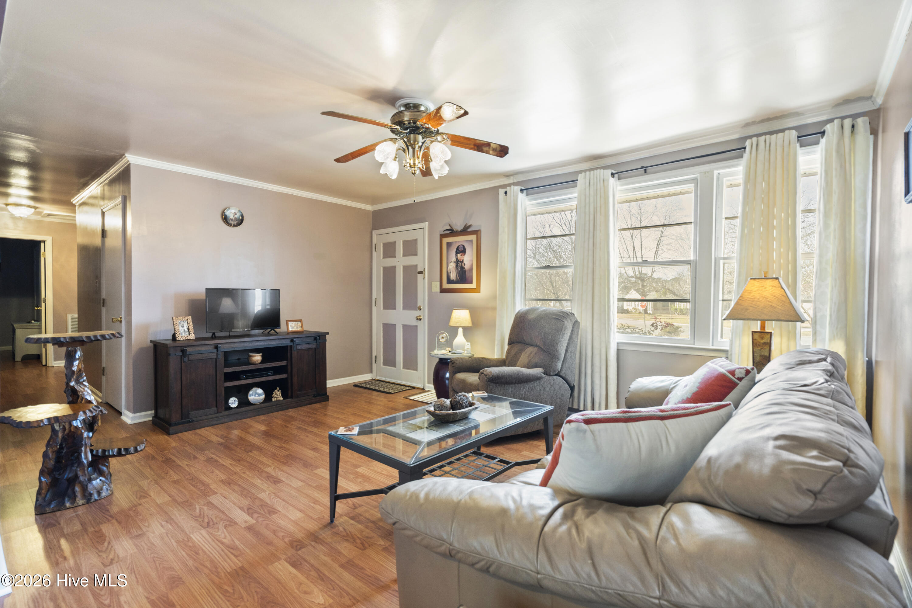 100549971 | Photo 14