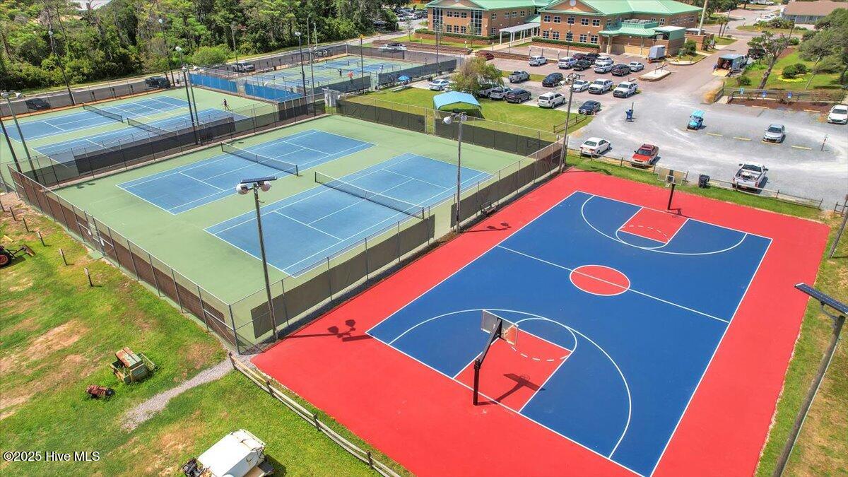 100539108 | Photo 57