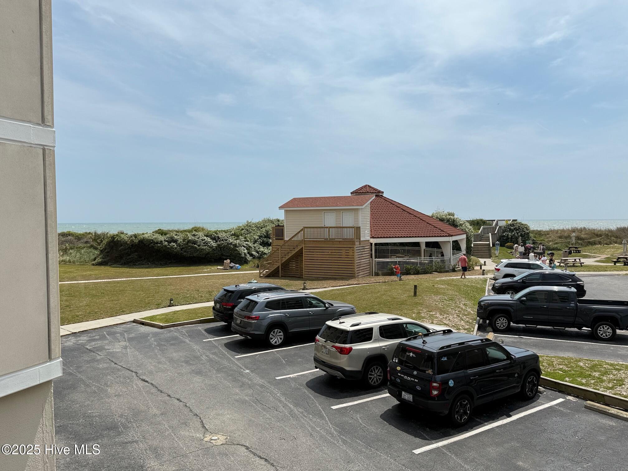 100501341 | Photo 21