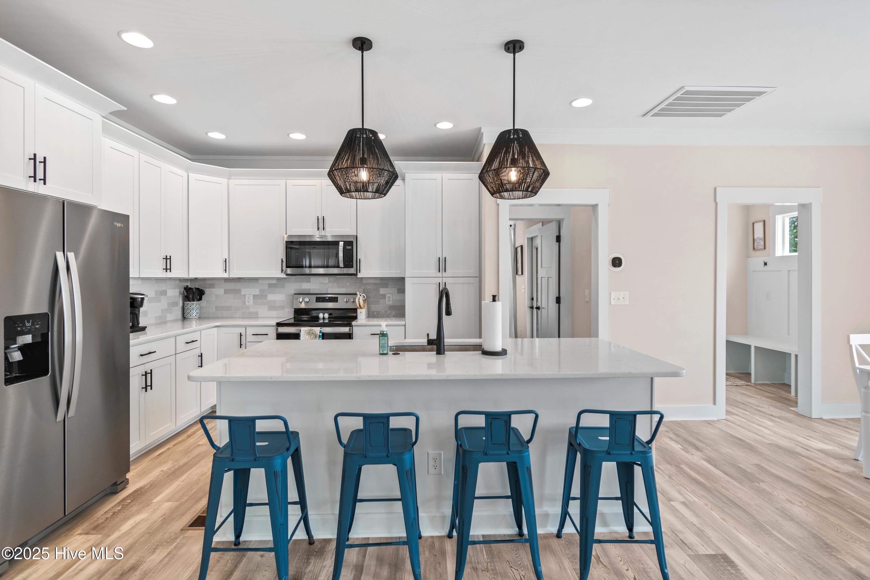 100544300 | Photo 20