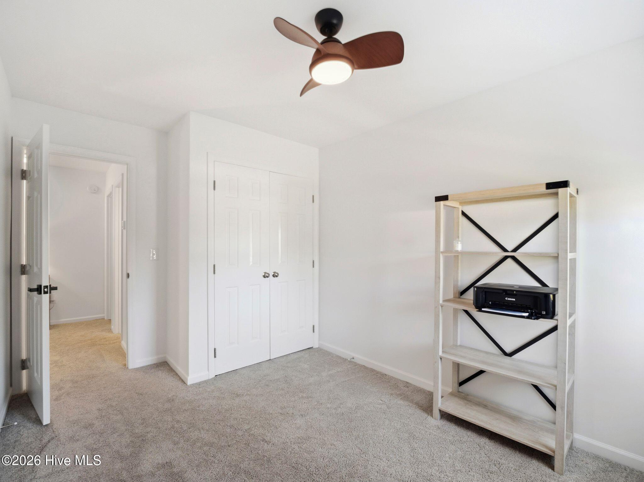 100568966 | Photo 49