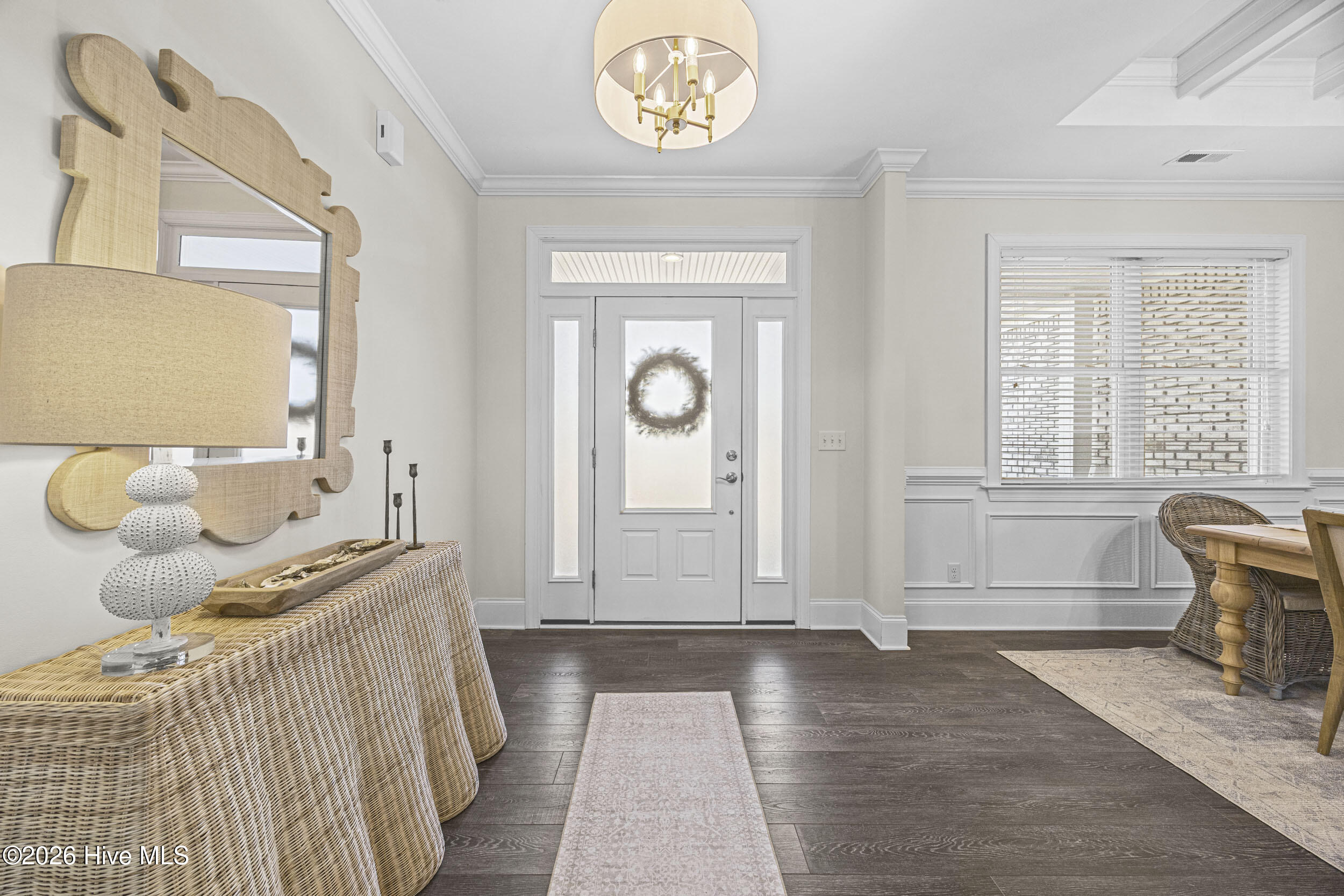 100550932 | Photo 12