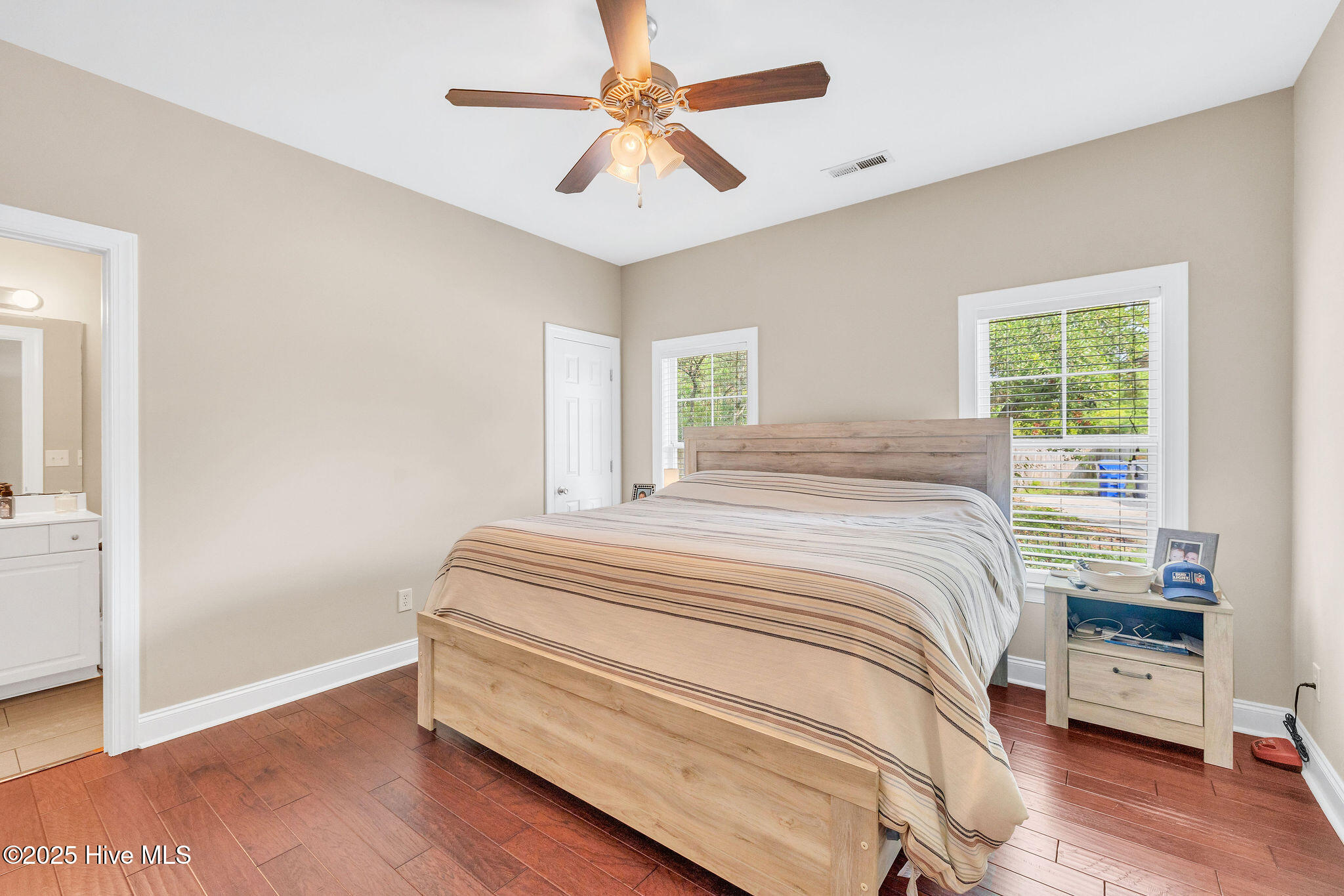 100522781 | Photo 13