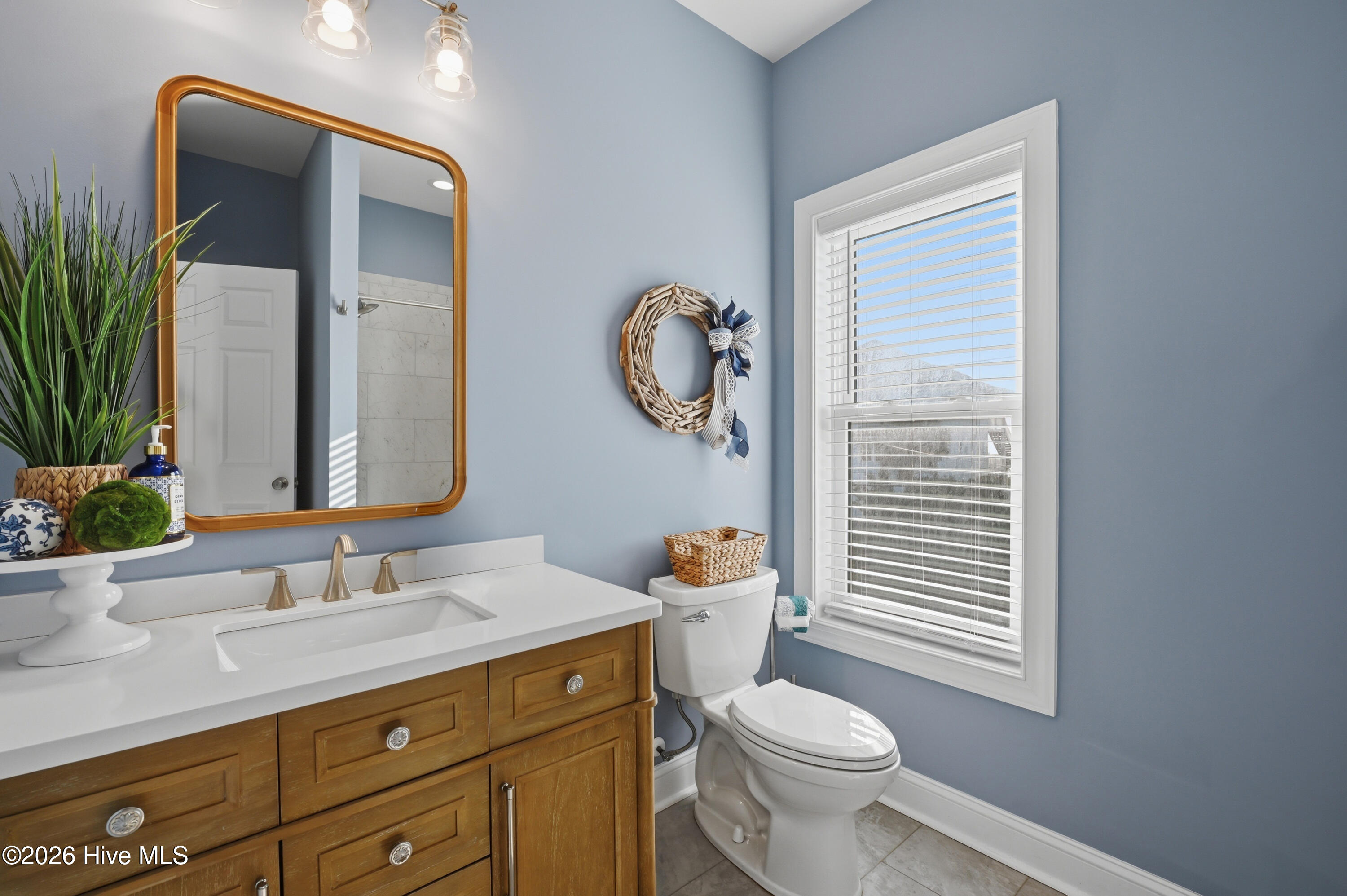 100561977 | Photo 37