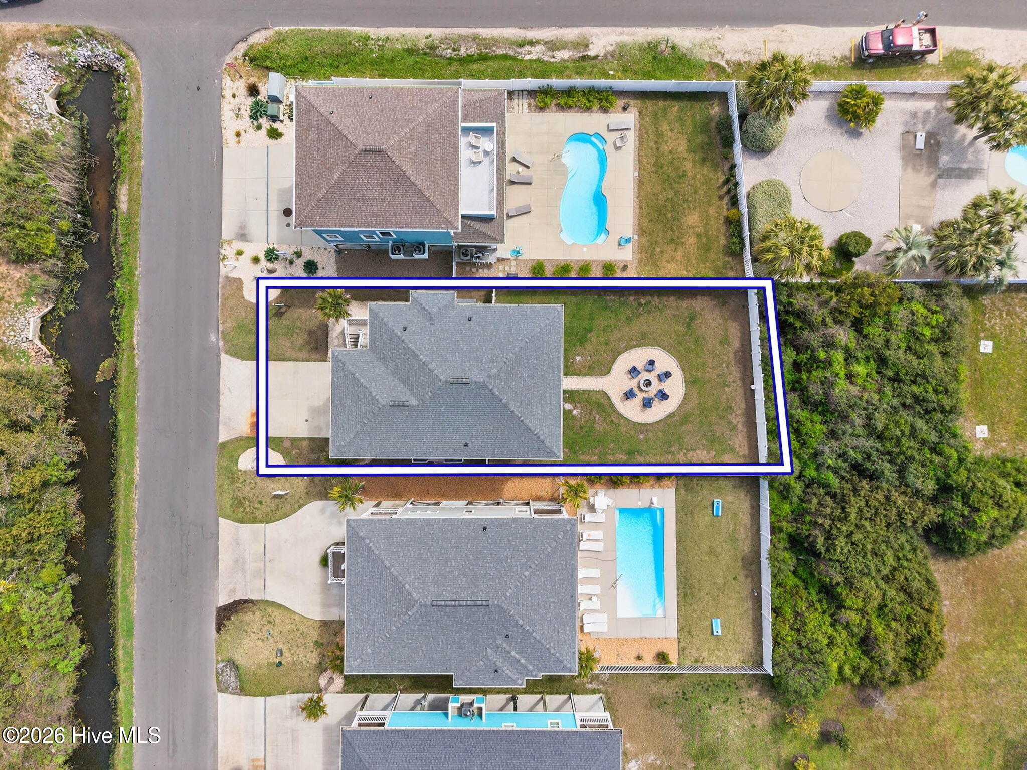 100565518 | Photo 70