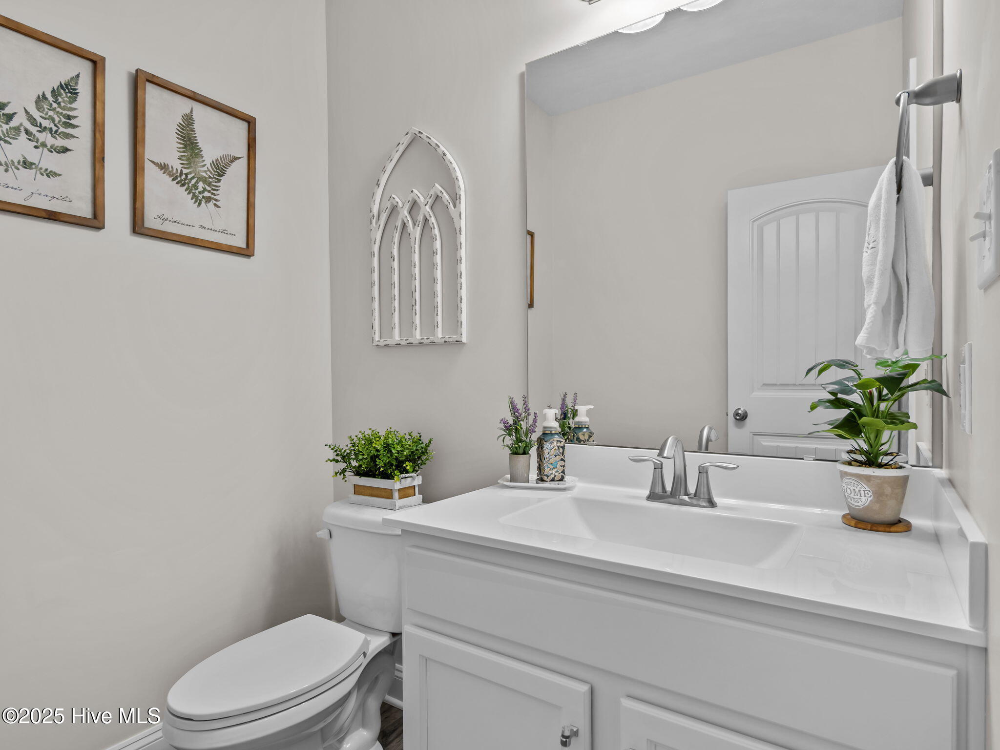 100539073 | Photo 18