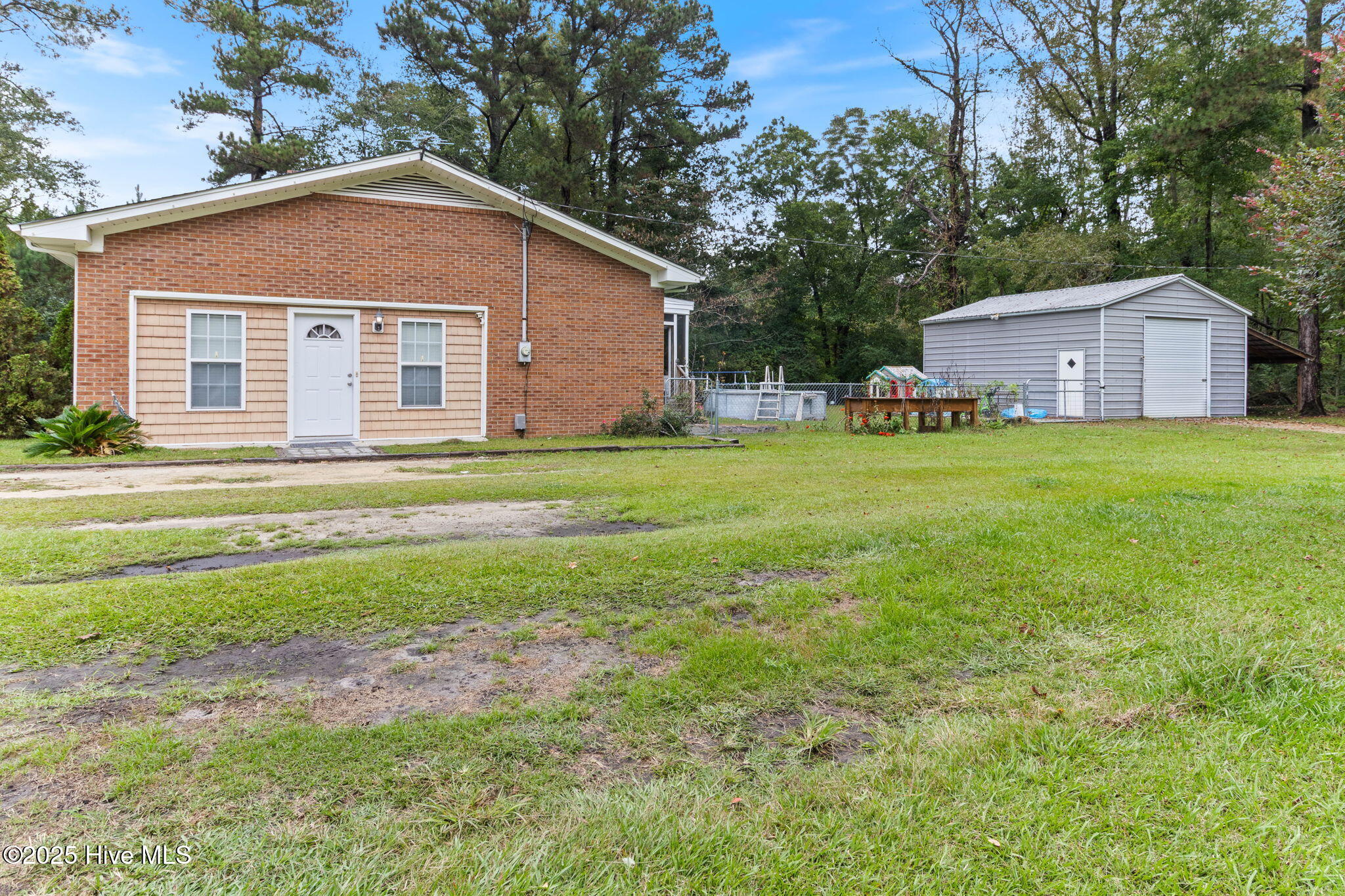 Homes for sale in Elizabethtown, NC | 366 E 4th St, Elizabethtown, NC 28337 | MLS# 100536171