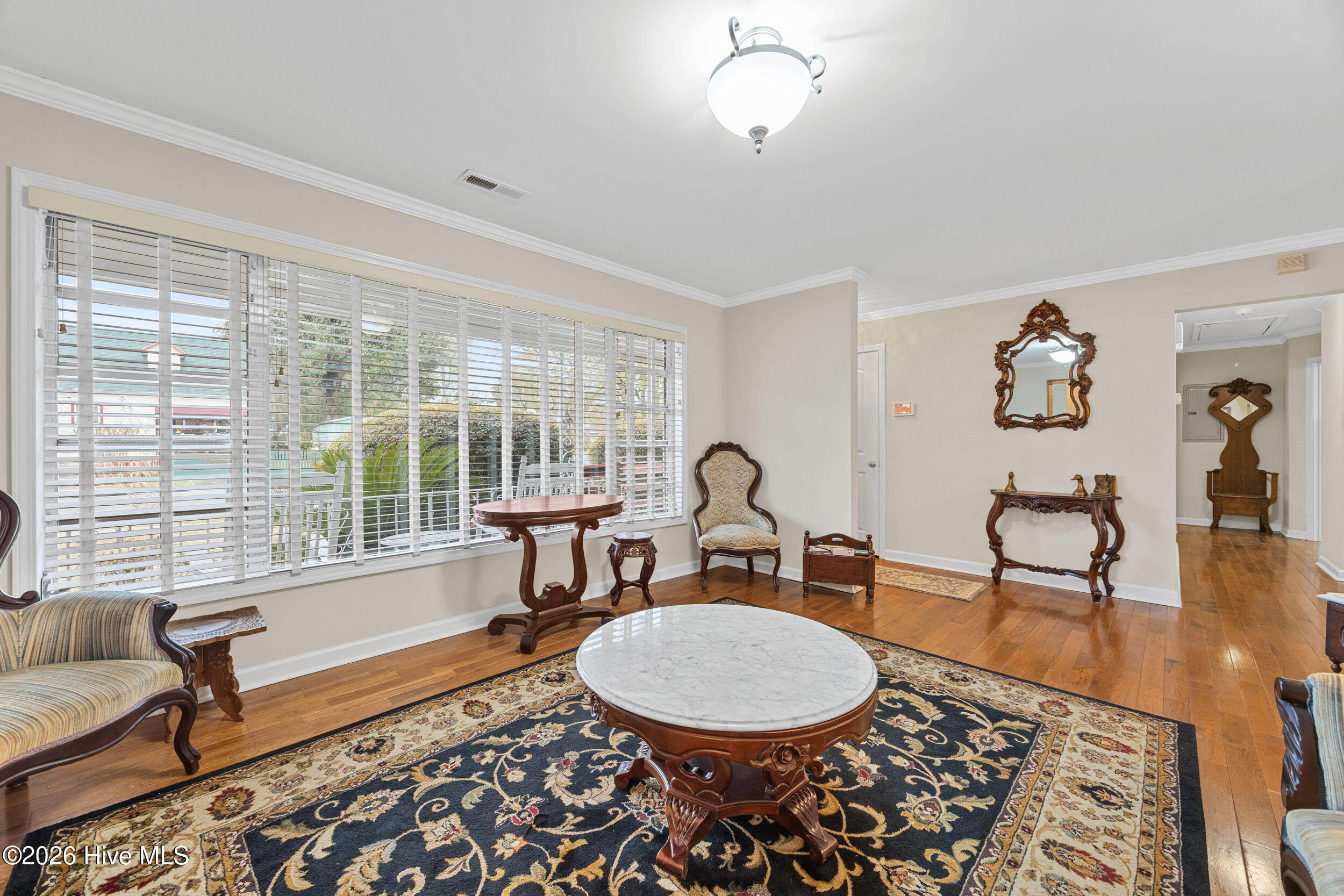 100554132 | Photo 13