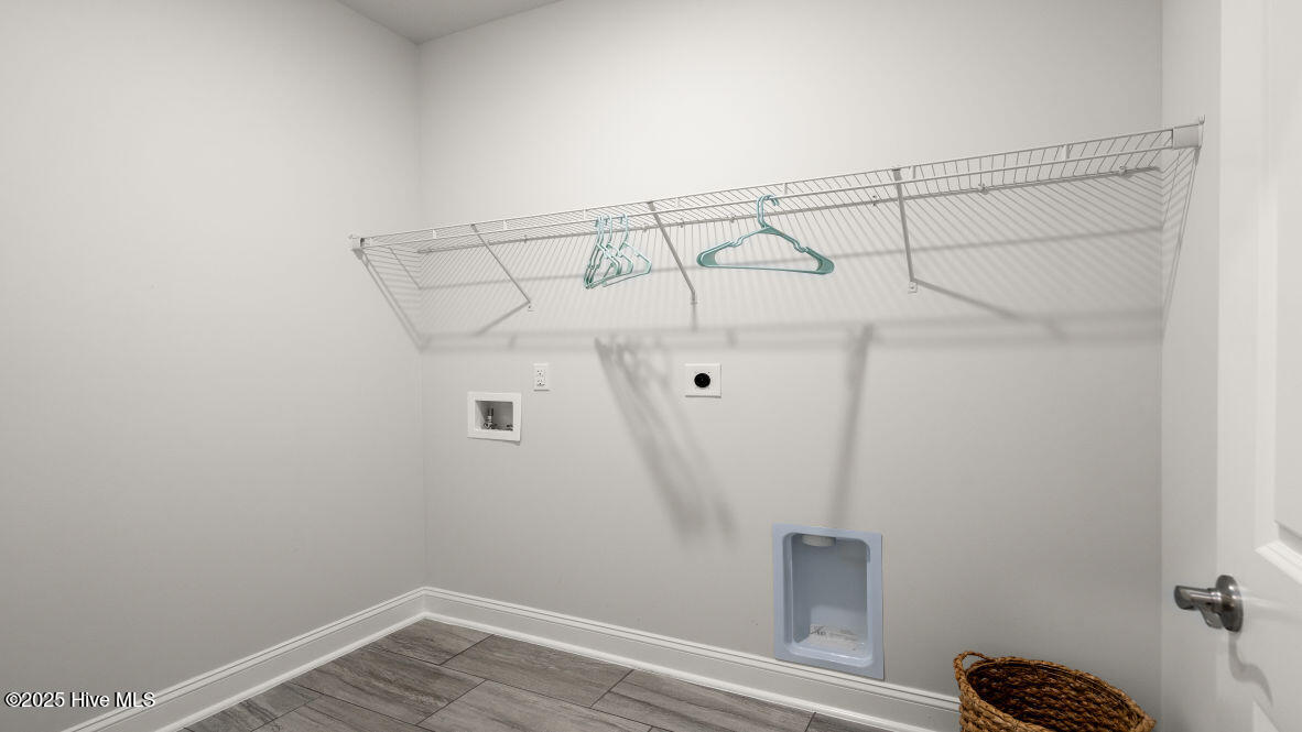 100528488 | Photo 30