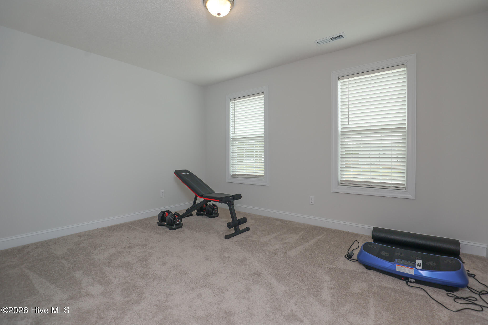 100566791 | Photo 32