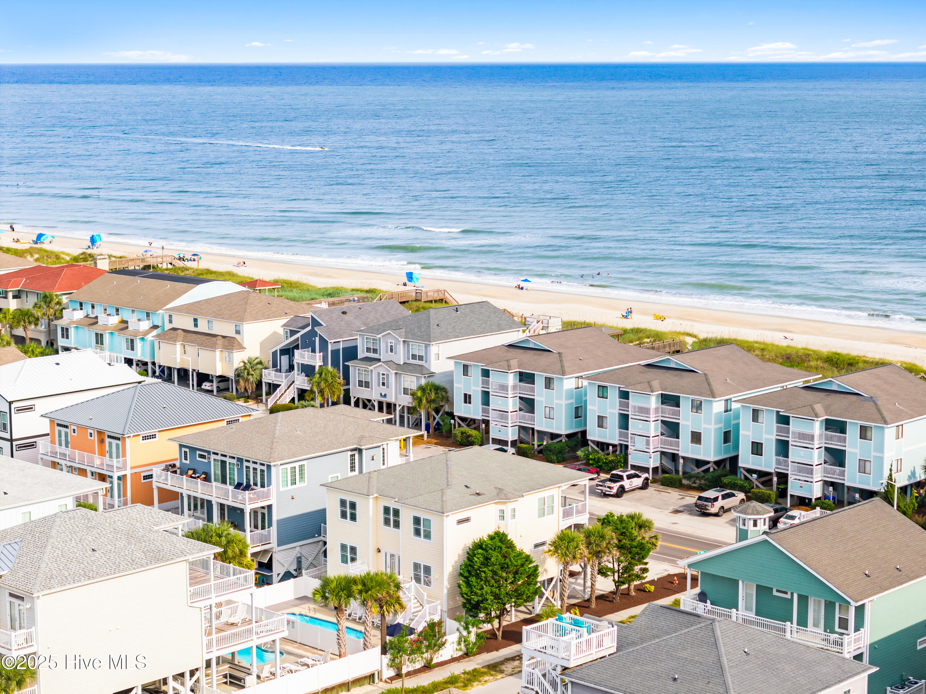 100530608 | Photo 64