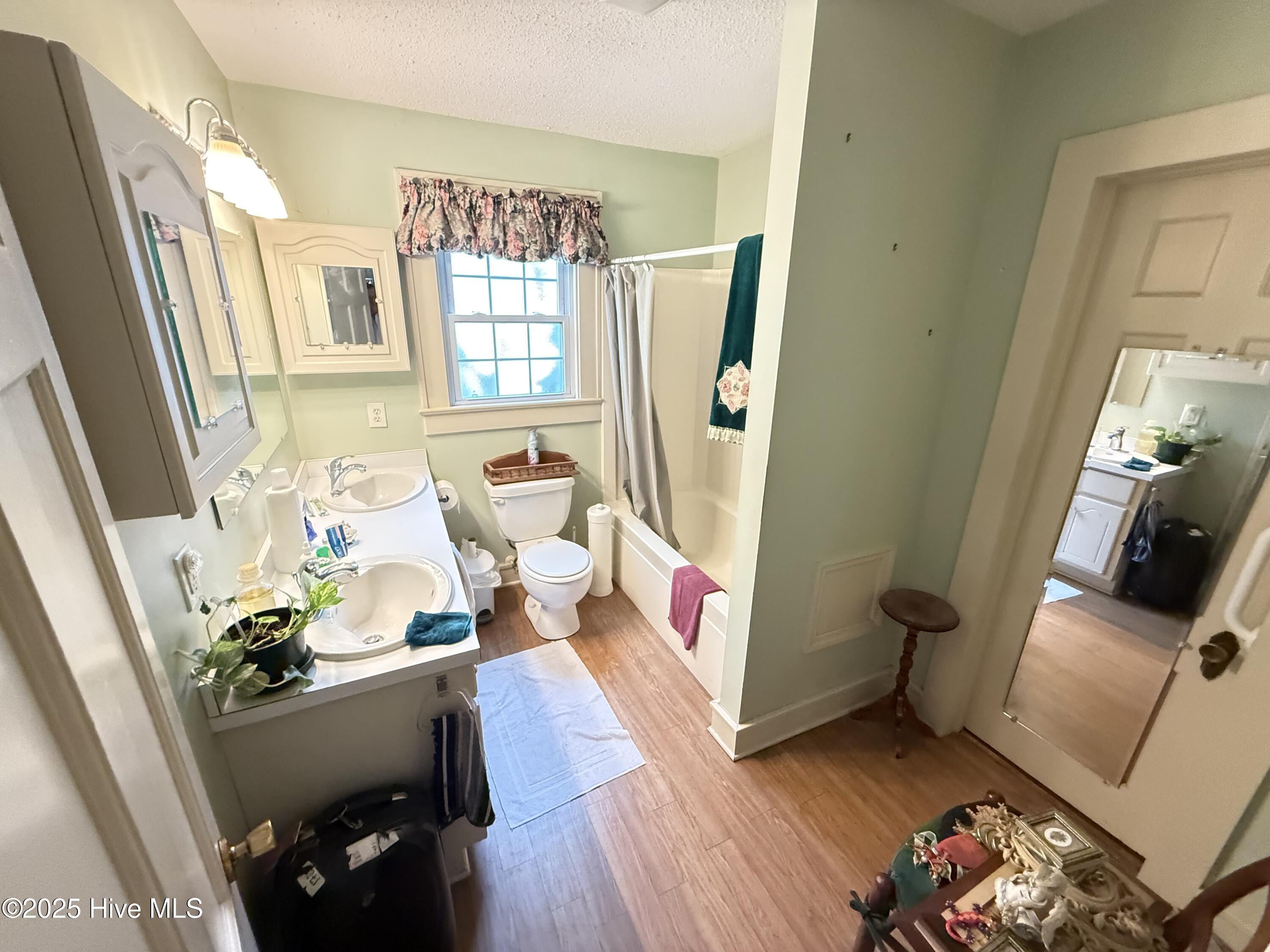 Homes for sale in Mount Olive, NC | 617 N Church St St, Mount Olive, NC 28365 | MLS# 100525291