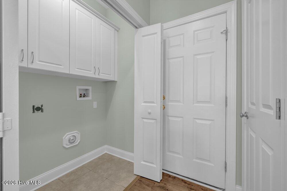 100552840 | Photo 27