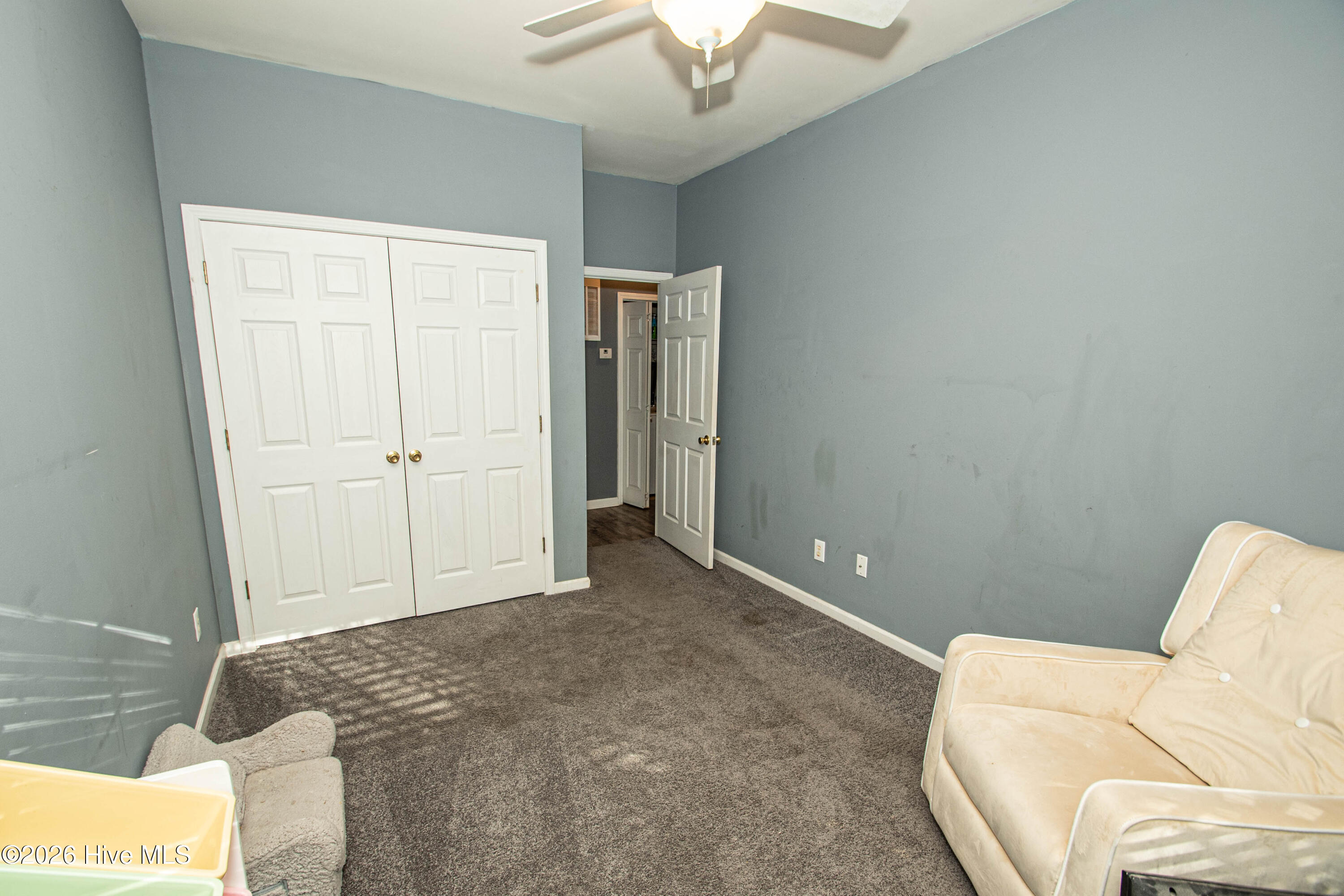 100559341 | Photo 30