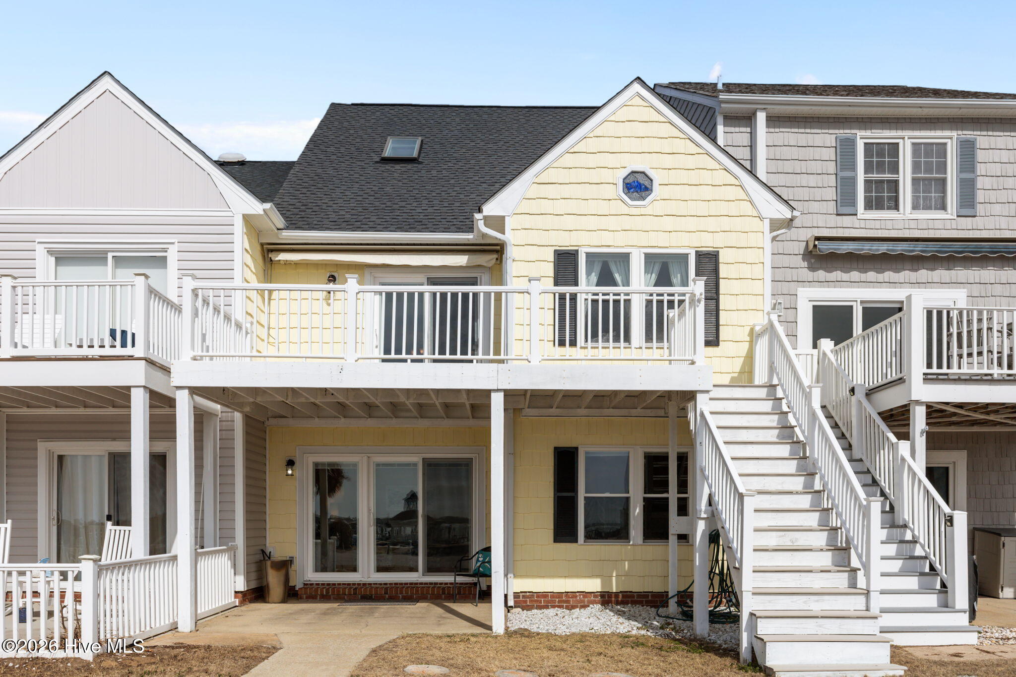 100555604 | Photo 48