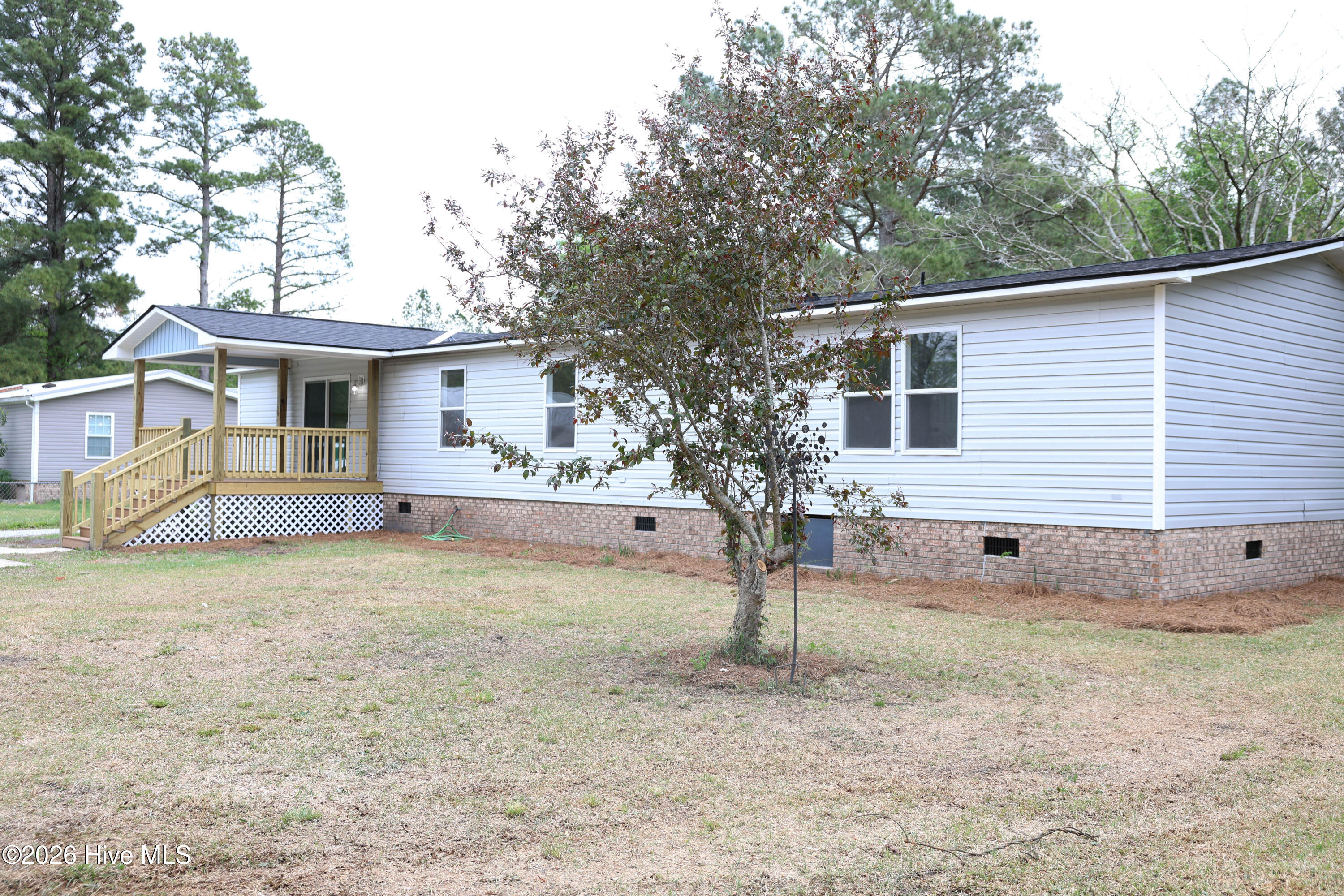 100567859 | Photo 41