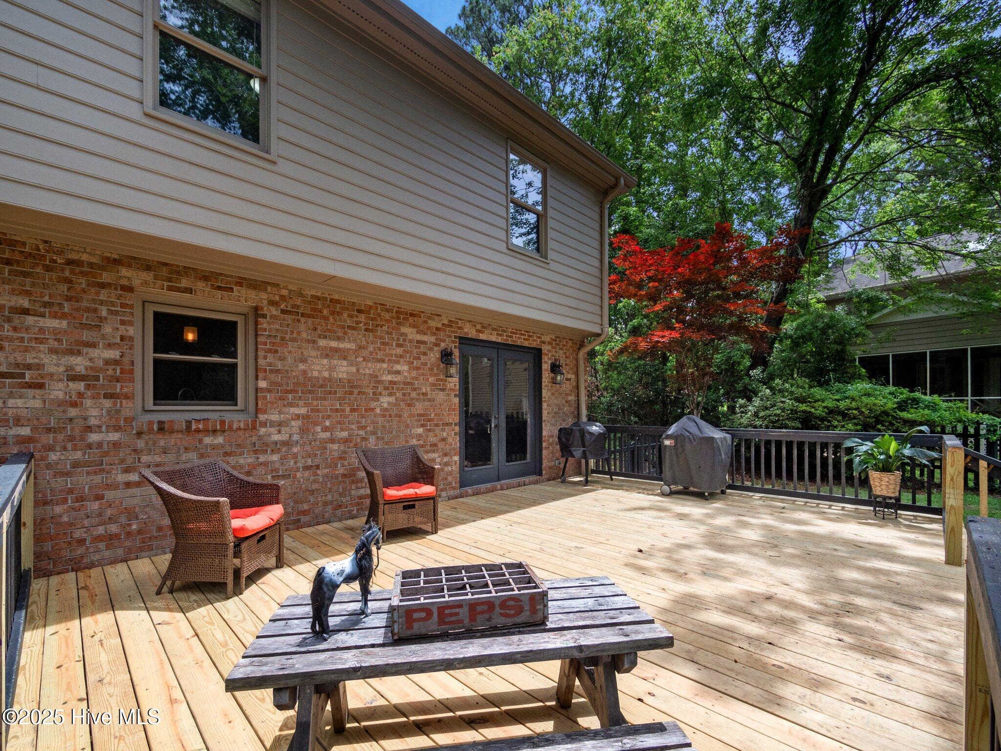 100569850 | Photo 10