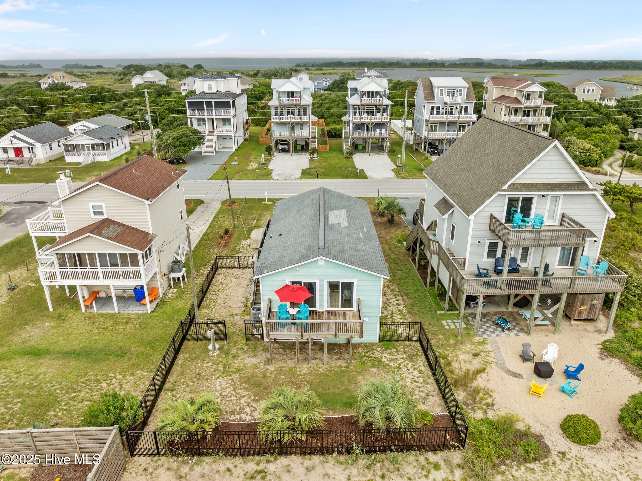 100525706 | Photo 50