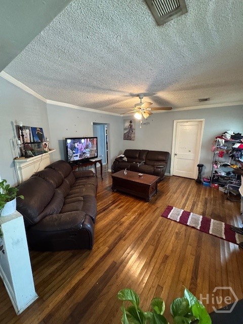 Livingroom2