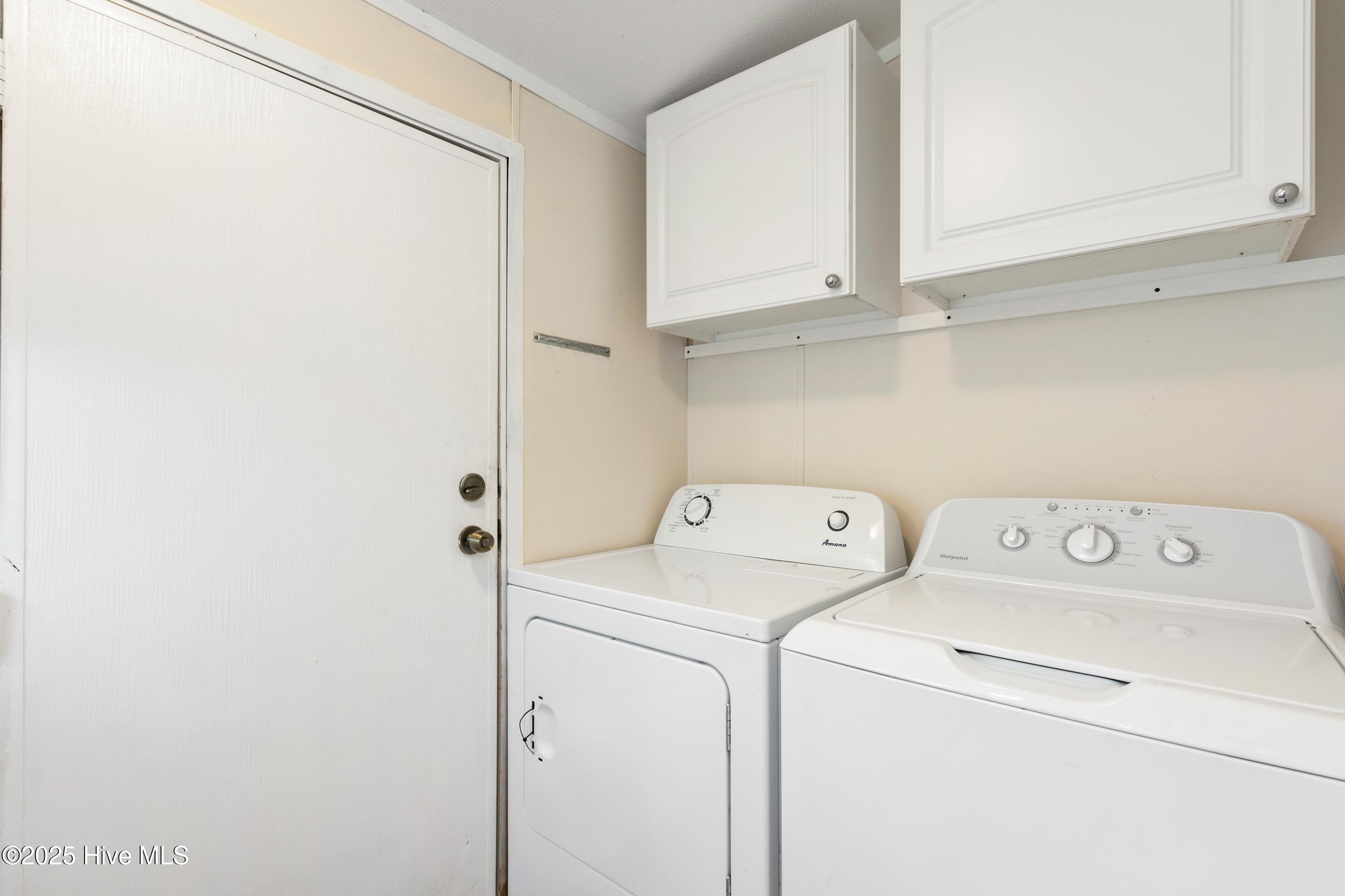 100519886 | Photo 32